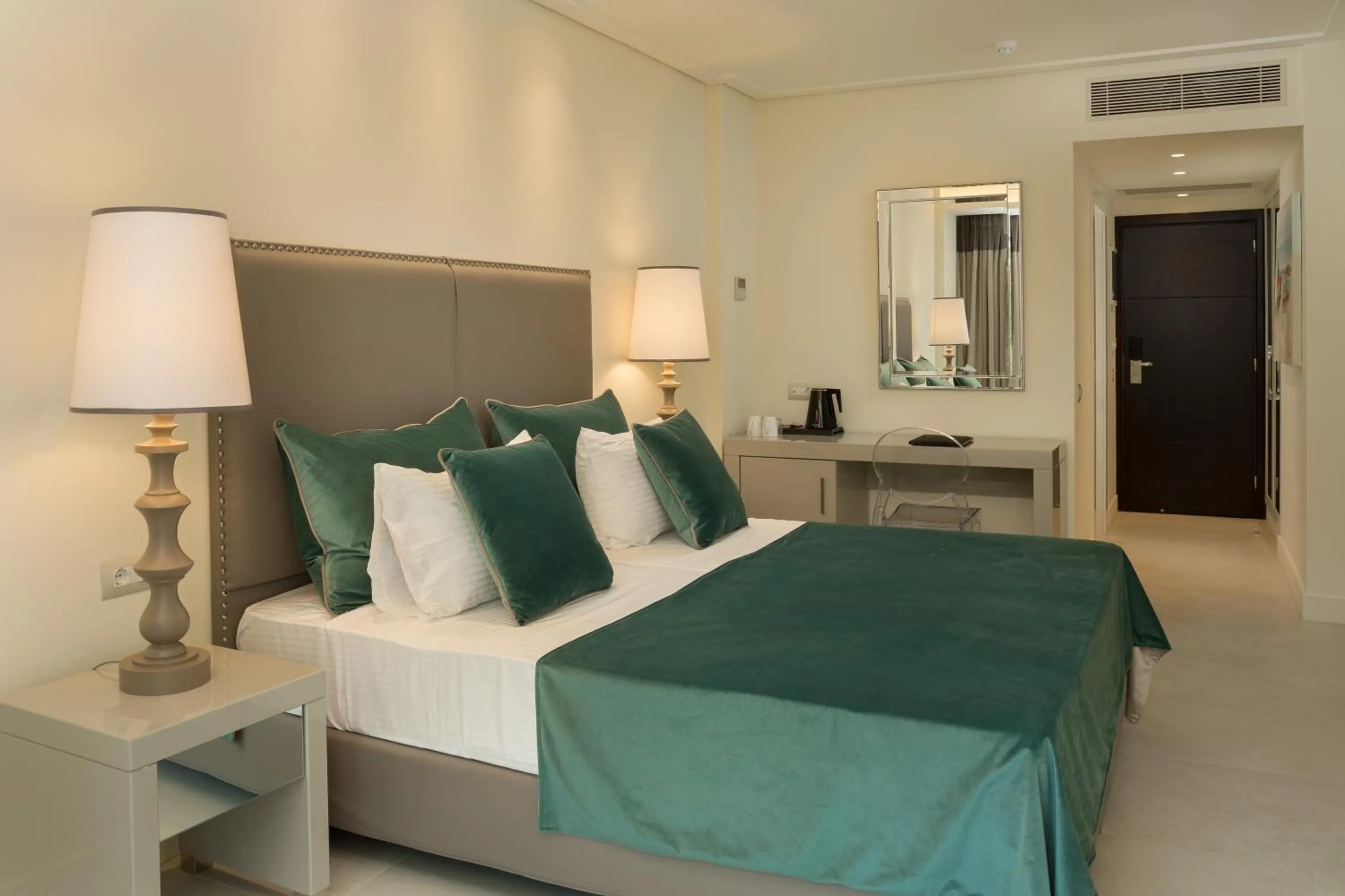 Bed in Rodostamo Hotel & Spa- Adults Friendly