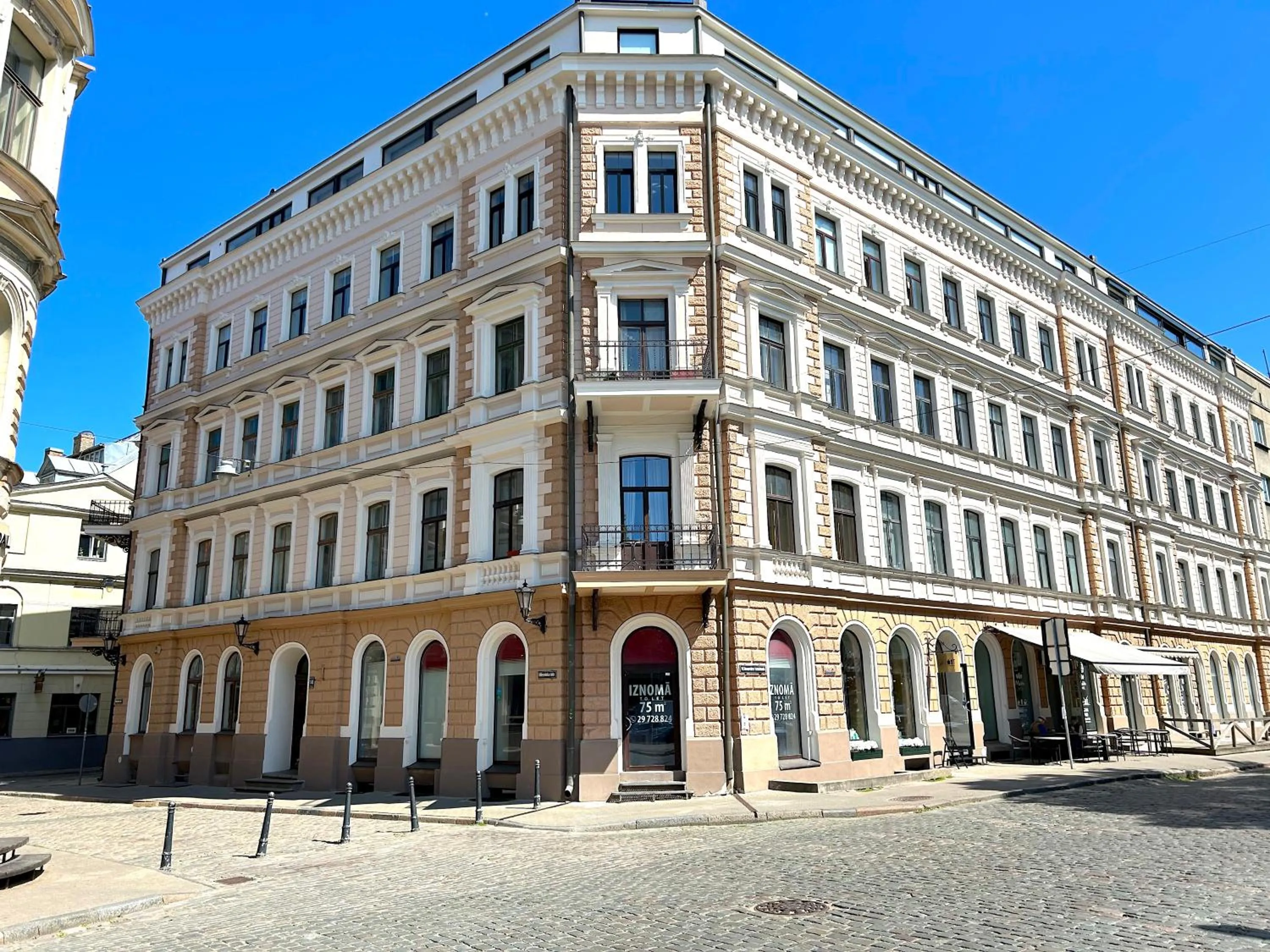 Property building in Miesnieku Old Town apartment