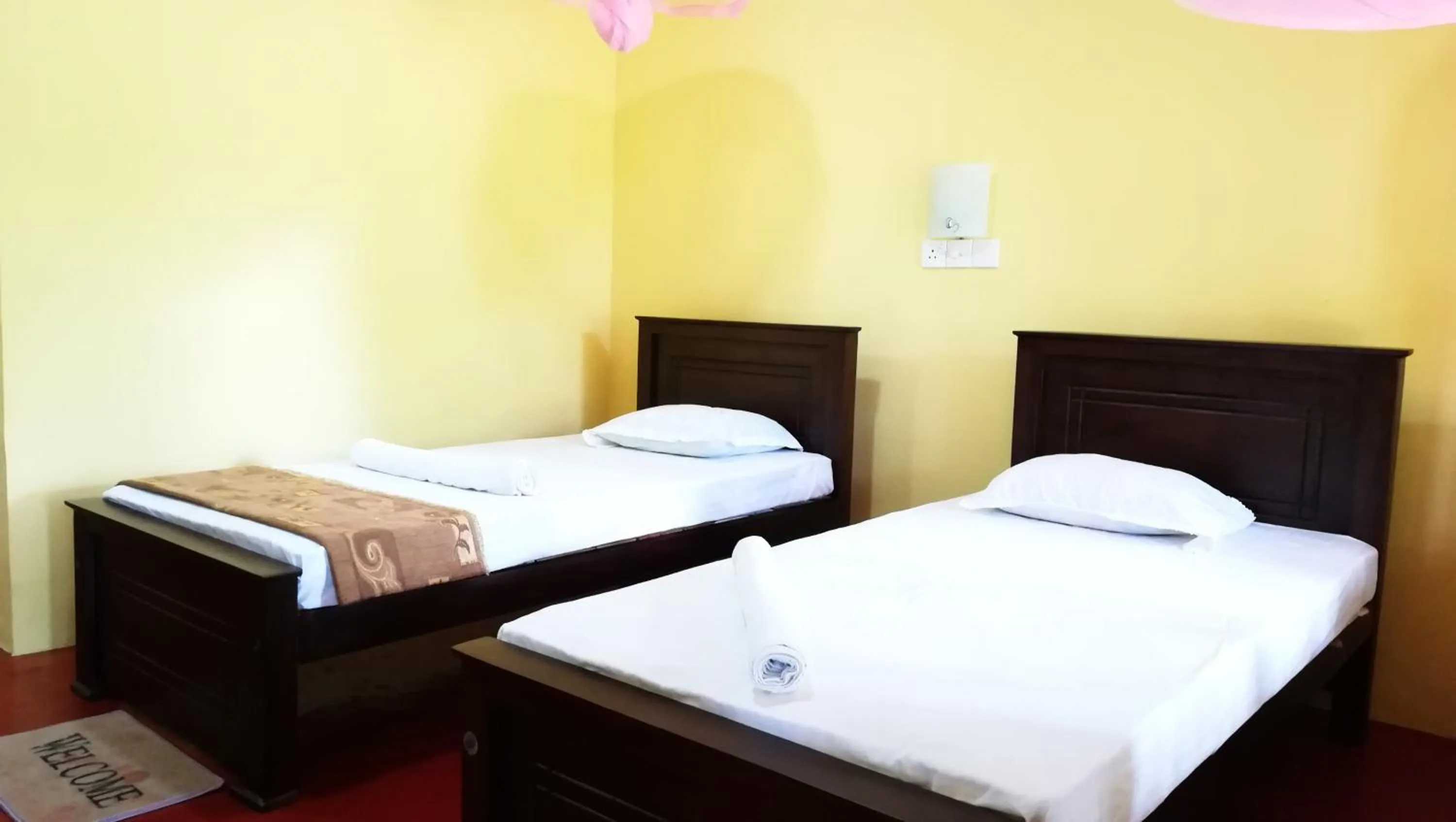 Bedroom, Bed in Araliya Self Cooking Resort Dambulla