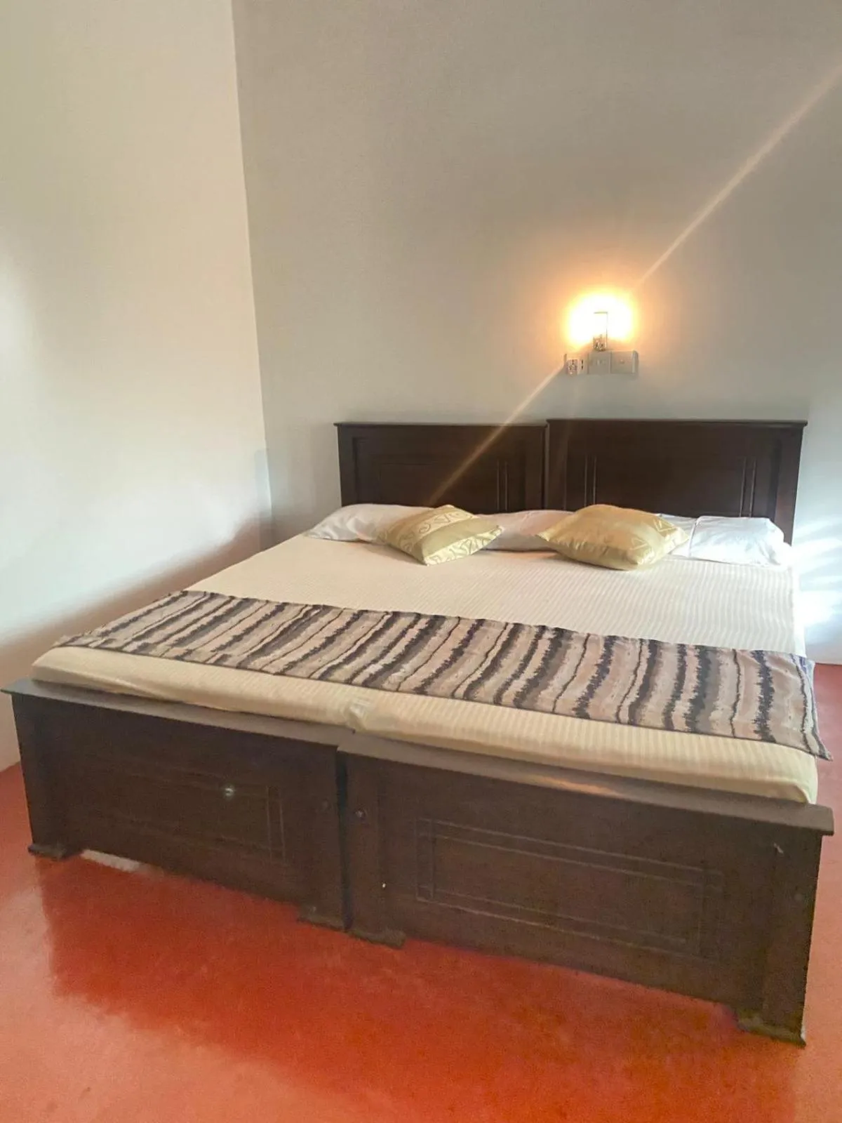 Bed in Araliya Self Cooking Resort Dambulla