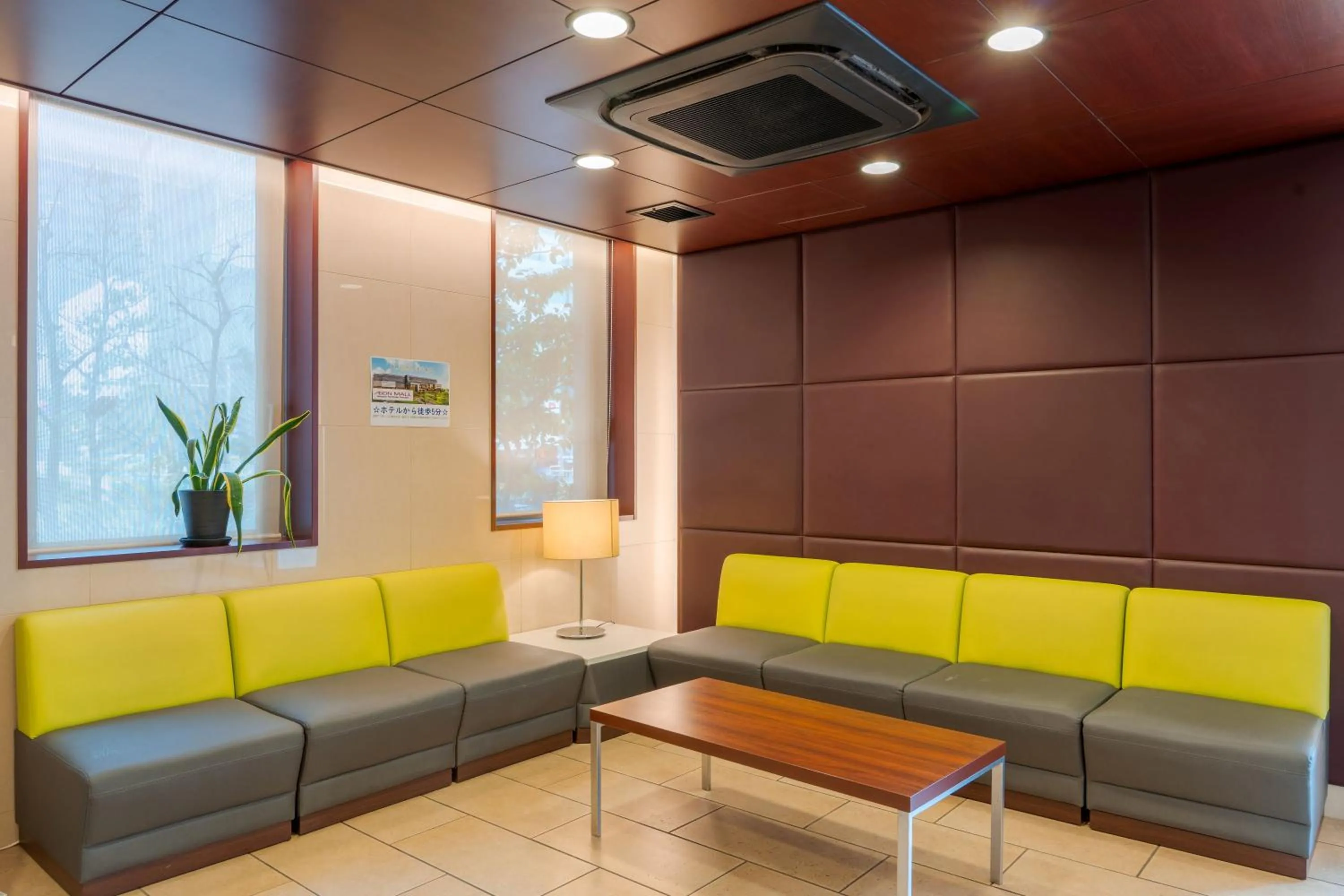 Lobby or reception in Meitetsu Inn Nagoya Ekimae