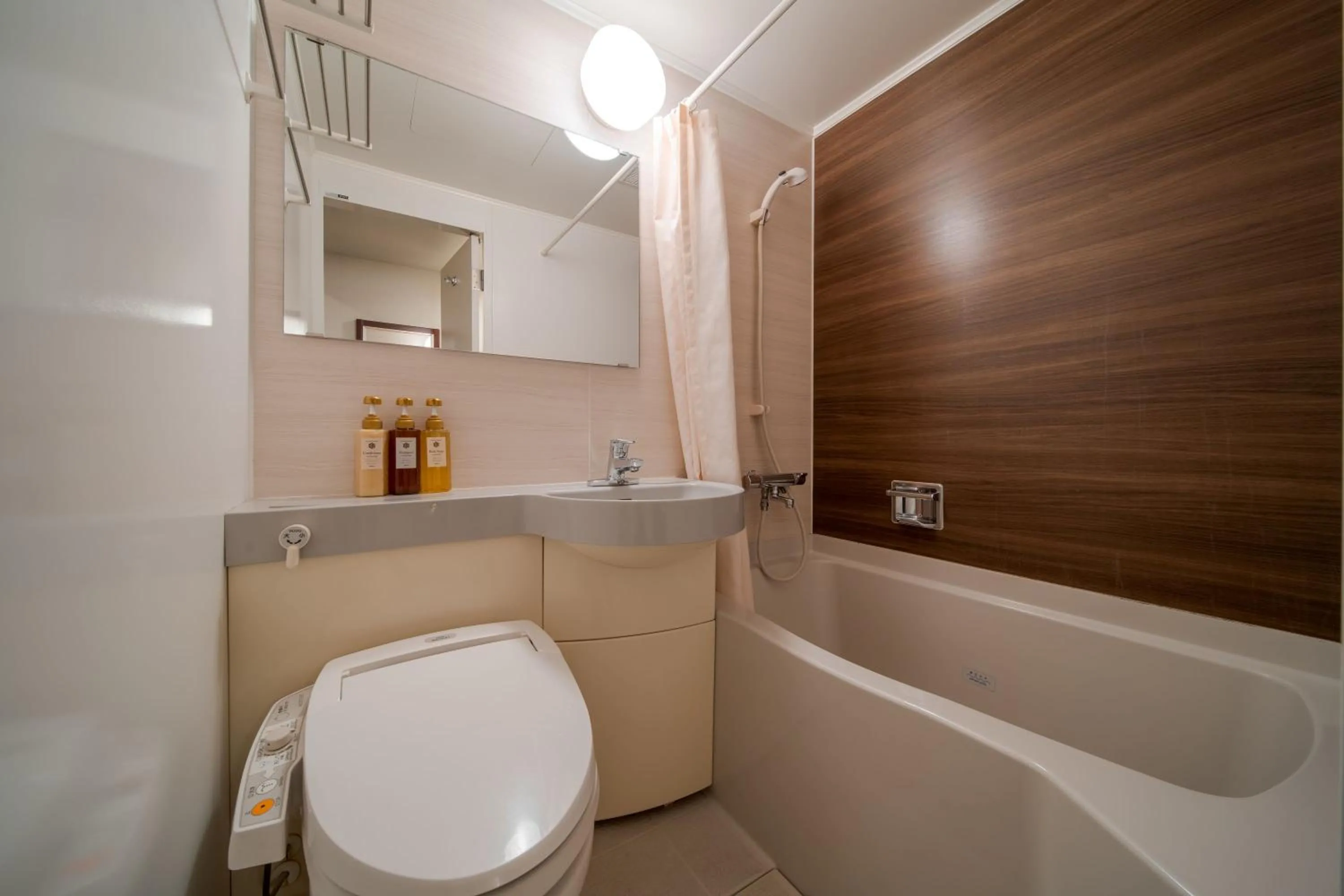 Bathroom in Meitetsu Inn Nagoya Ekimae