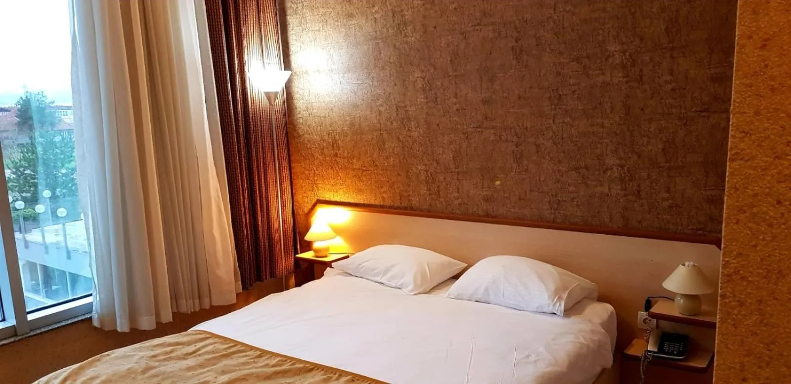 Shower, Bed in EmexOtel Kocaeli