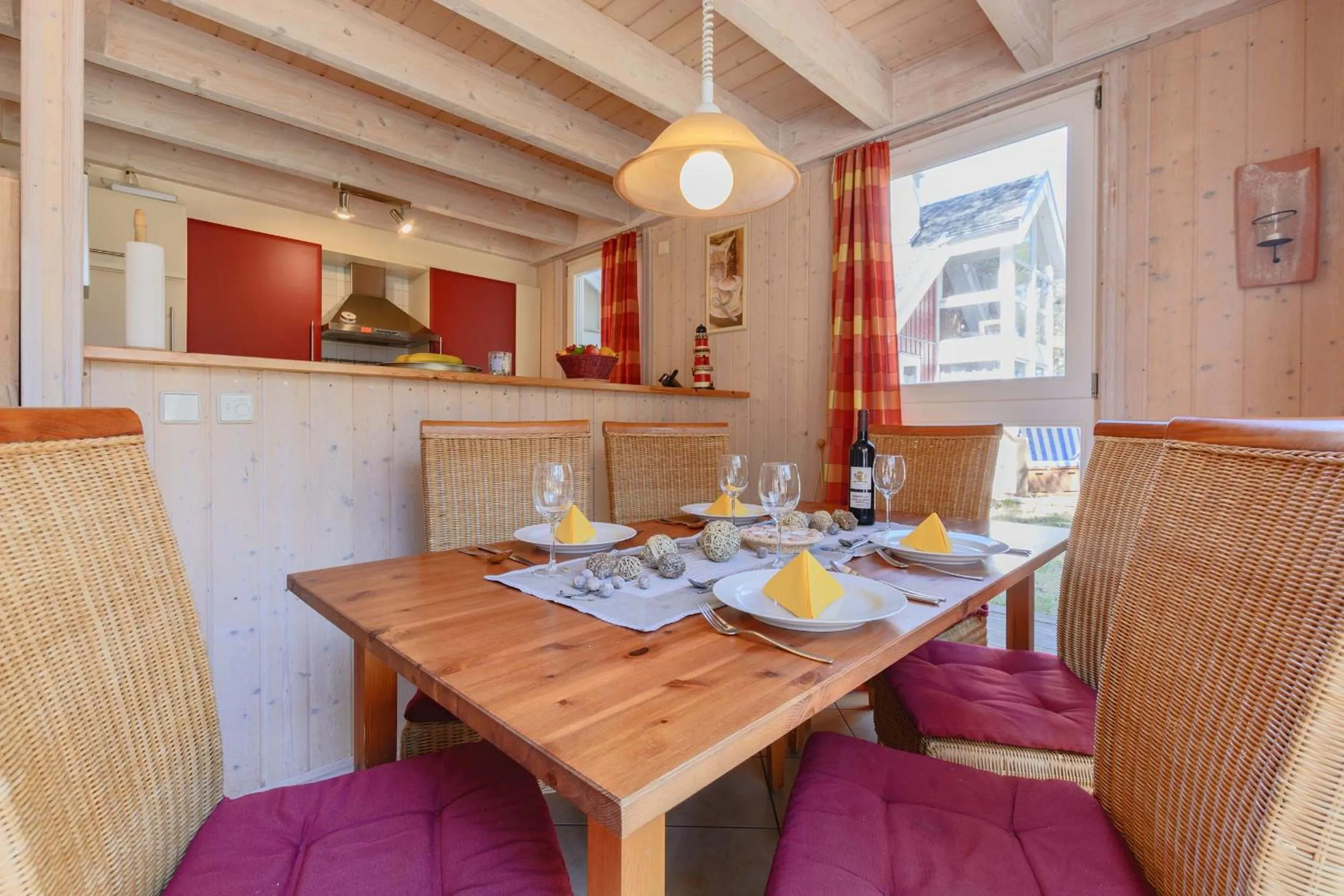 Dining area in Ferienhaus Seepferdchen