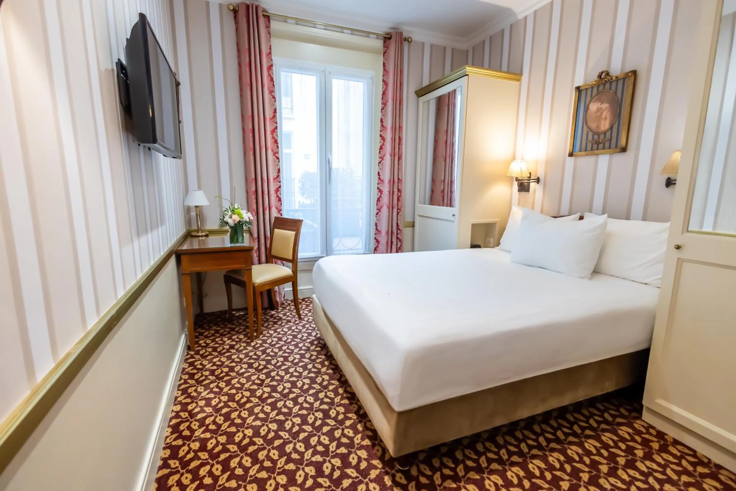 Bedroom, Bed in Belfast