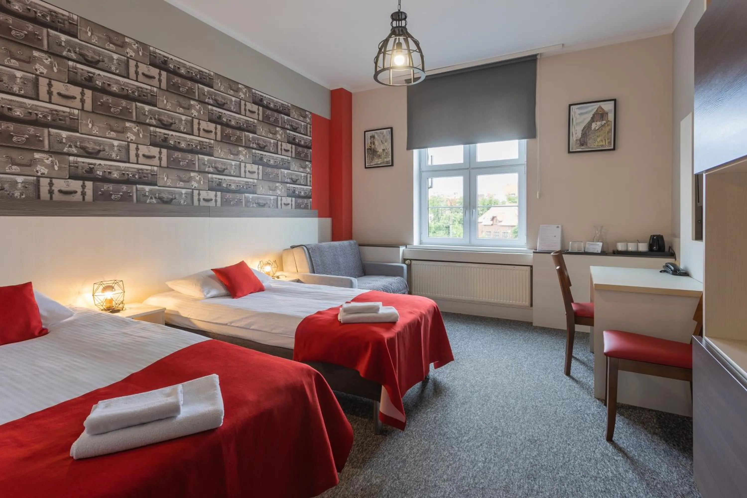 Seating area, Bed in Hotel Przystanek Torun