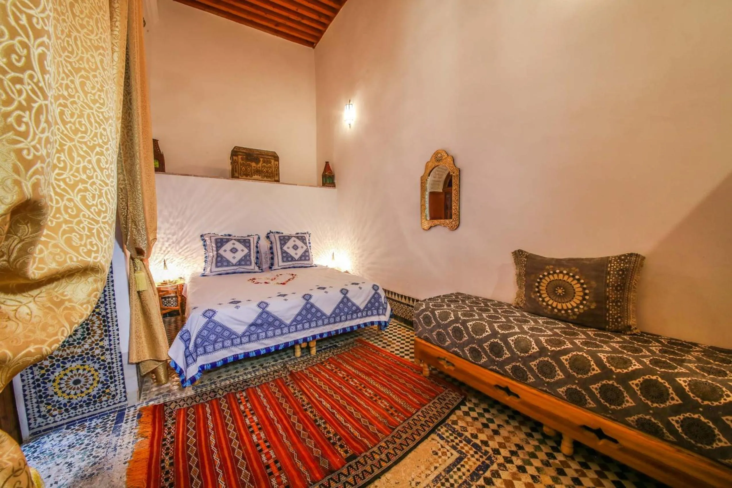 Property building, Bed in Riad Gzira Fez