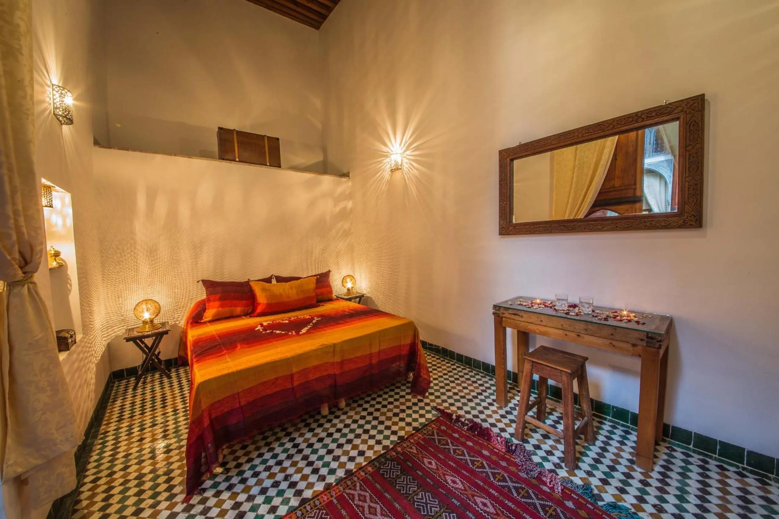 Property building, Bed in Riad Gzira Fez