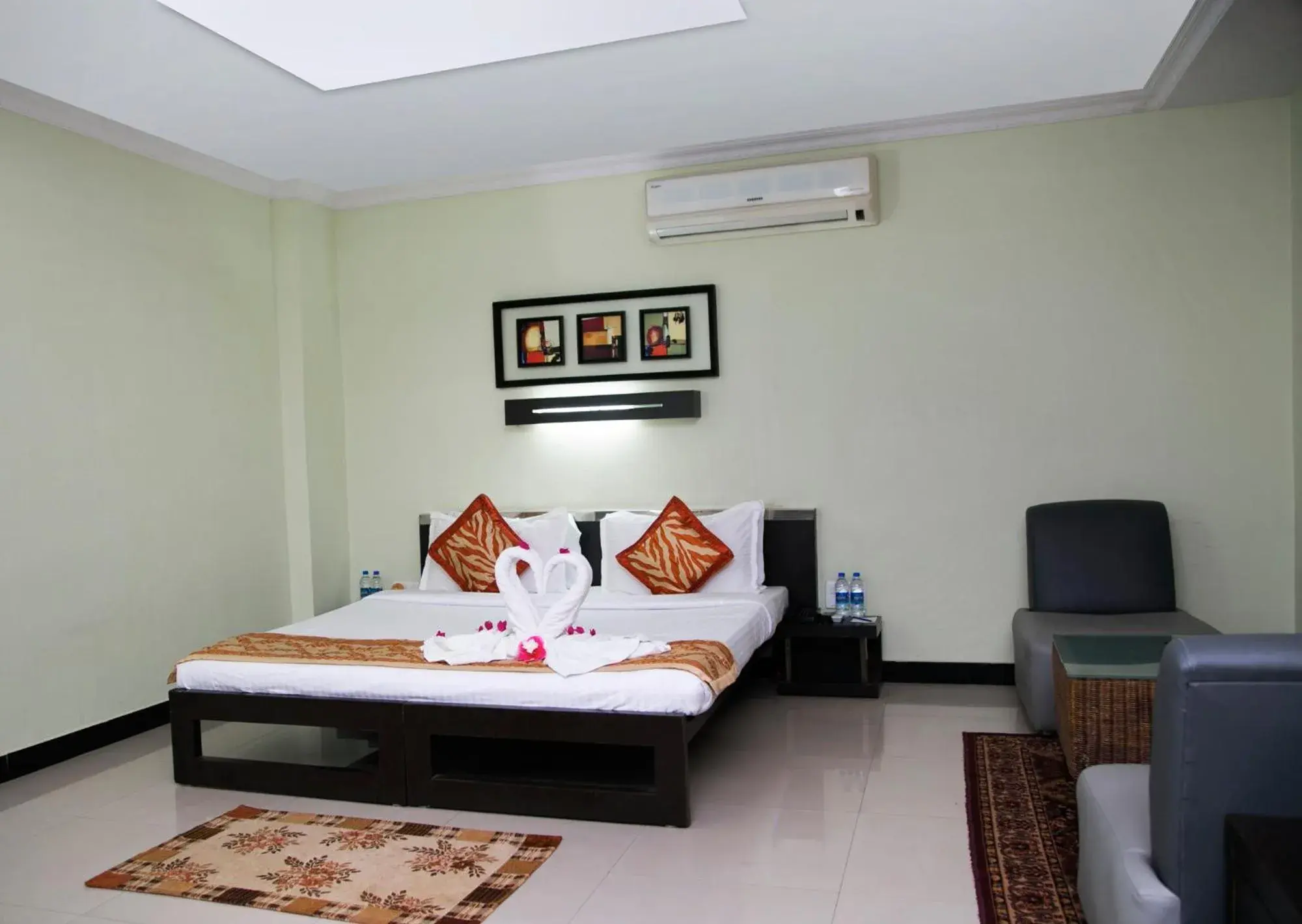 Classic Double or Twin Room in Hotel Hampi International Classic Double or Twin Room in Hotel Hampi International