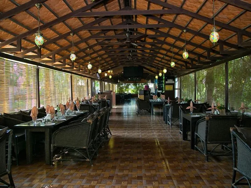 Restaurant/places to eat in Hotel Hampi International