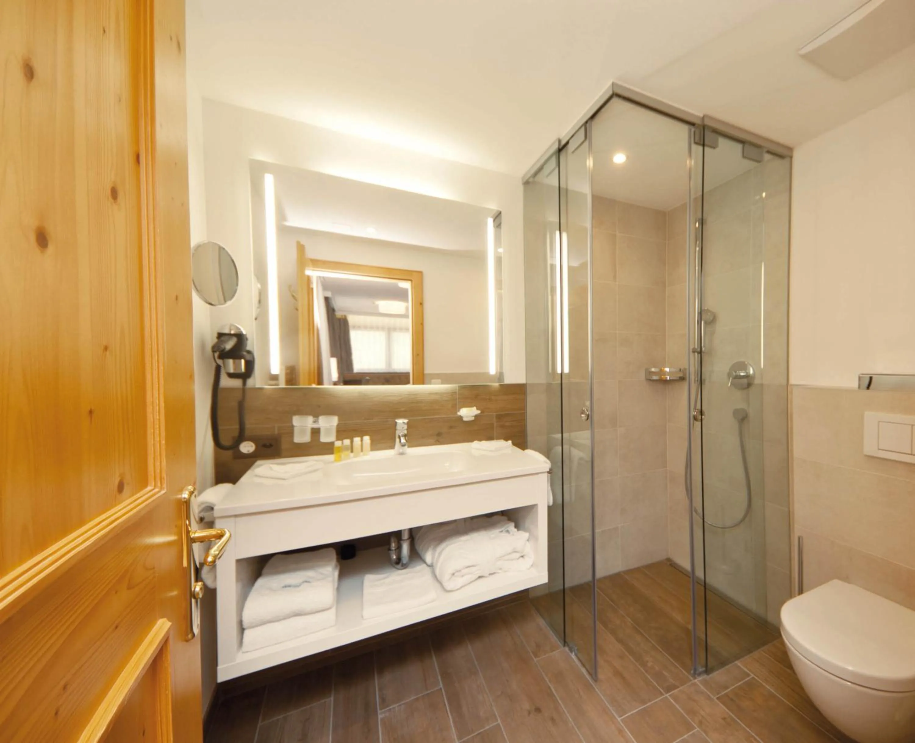 Bathroom in Waldpark Hotel Garni