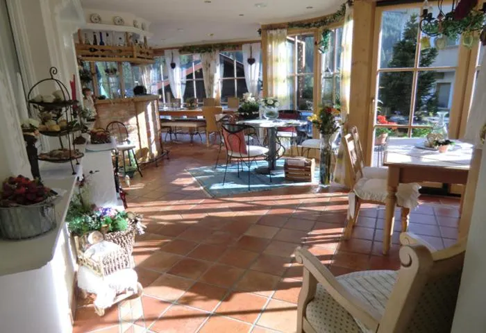 Lounge or bar in Landhaus Dengg