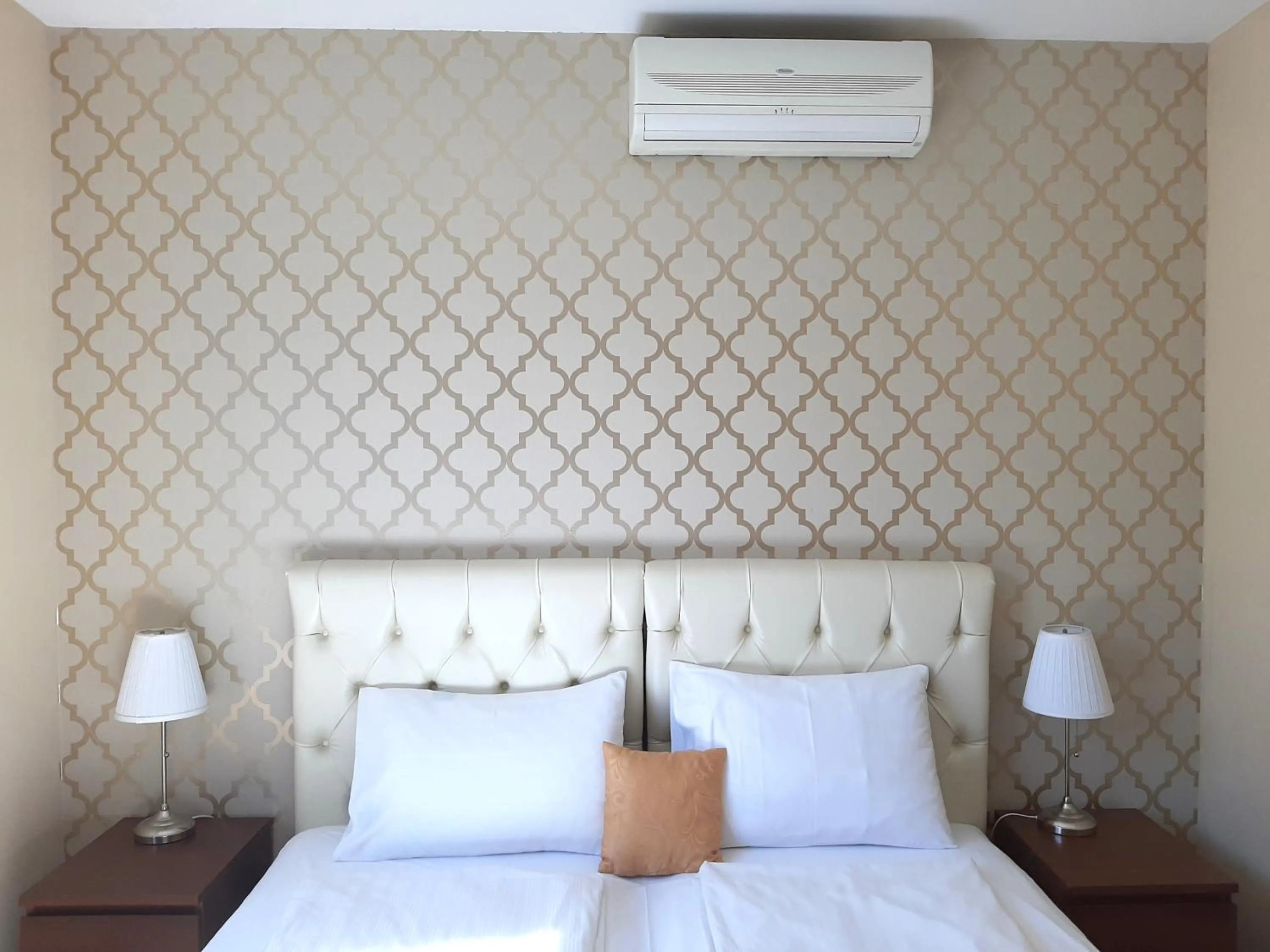 Bedroom, Bed in Trendy Deluxe Apartments