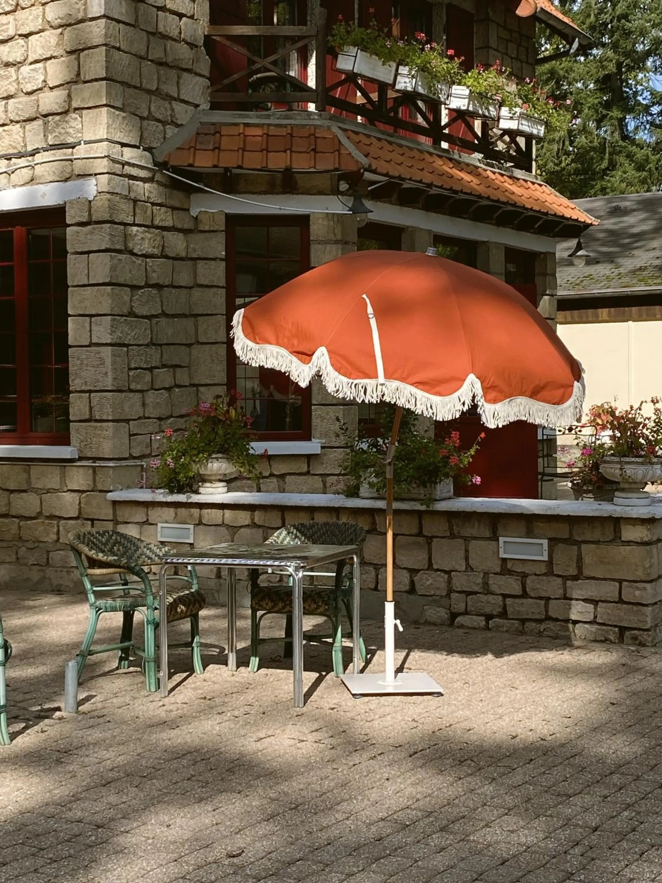 Patio in Hostellerie Du Lys