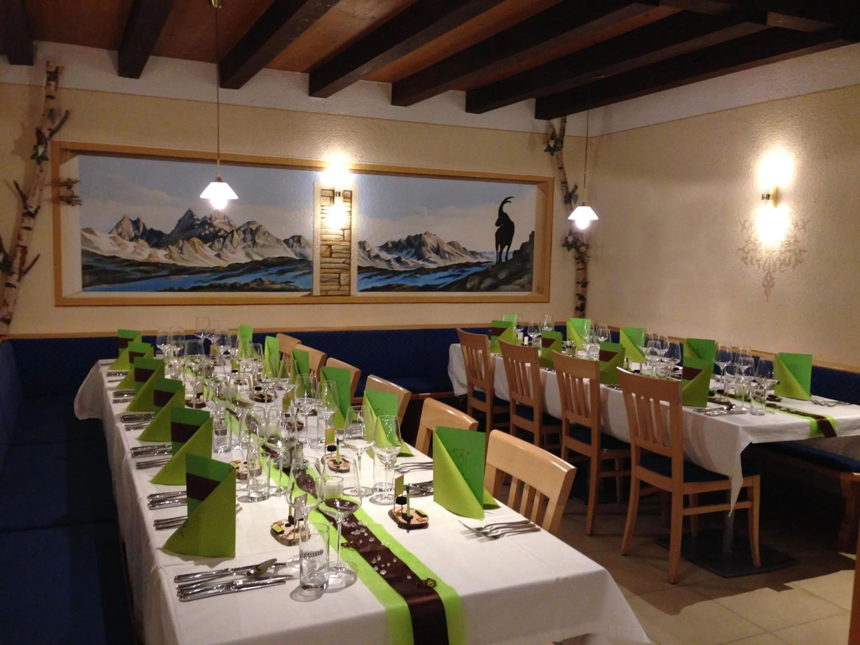 Restaurant/places to eat in Hotel Zerres