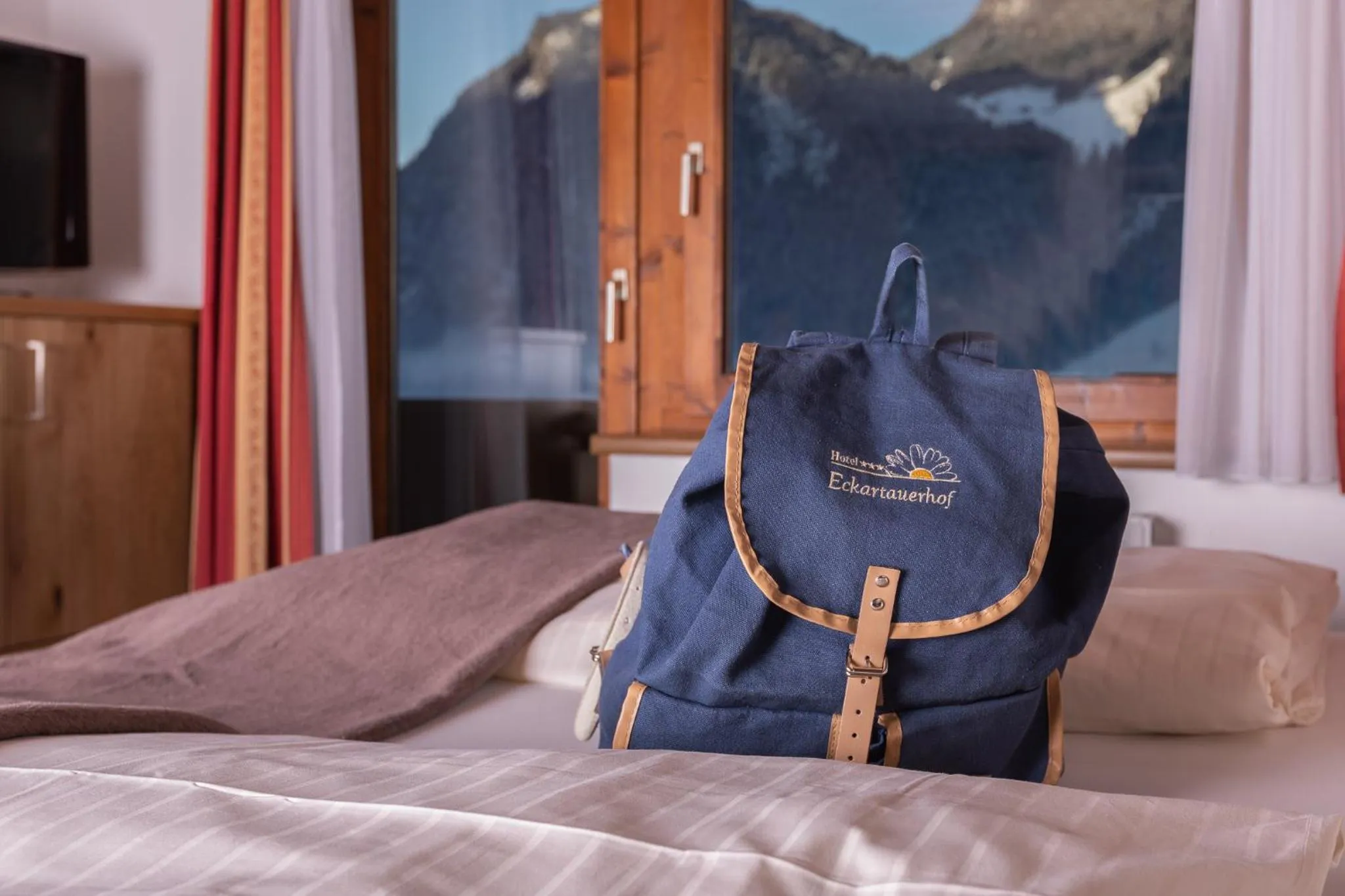 Staff, Bed in Hotel Eckartauerhof