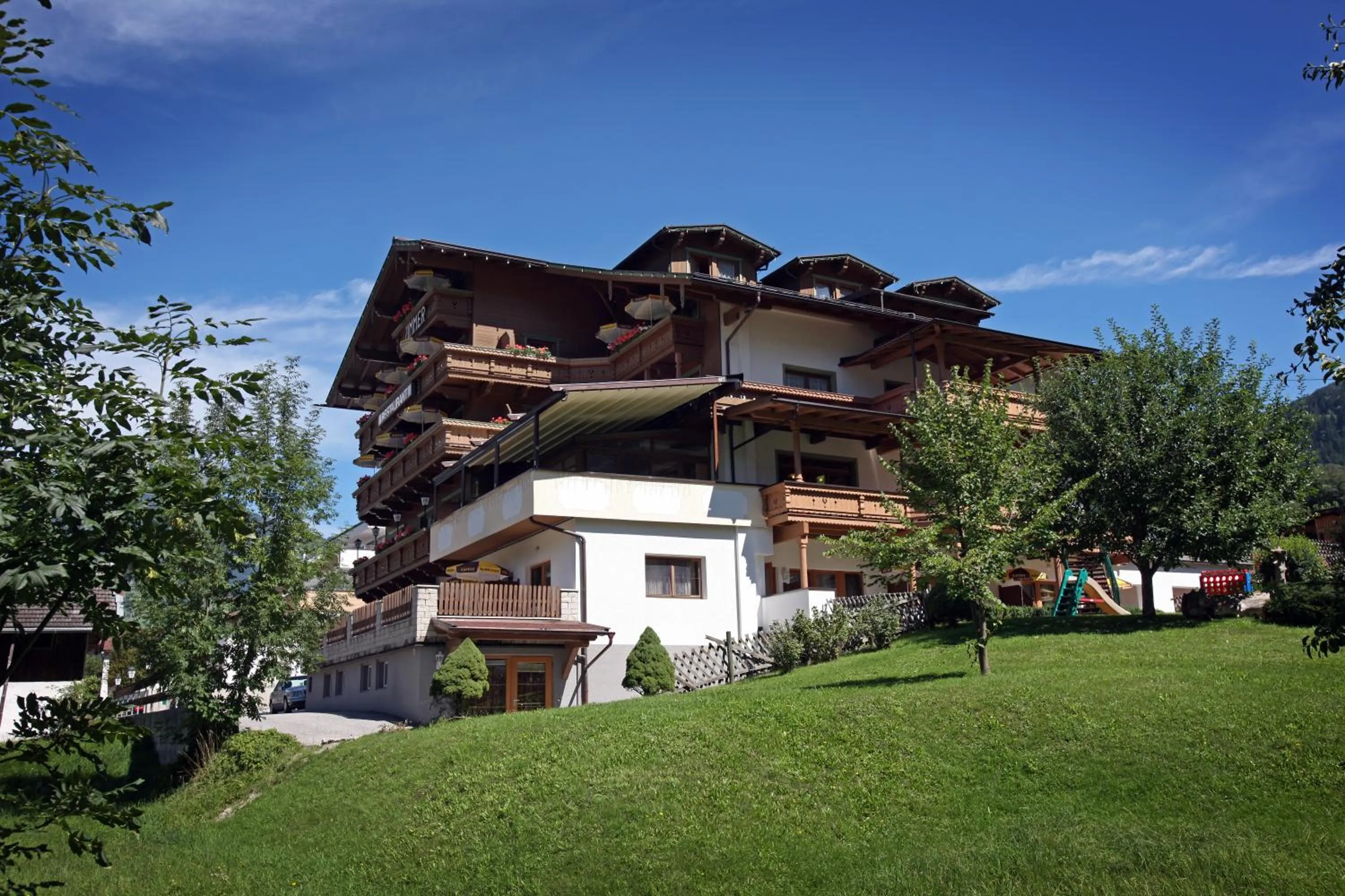 Facade/entrance in Hotel Eckartauerhof