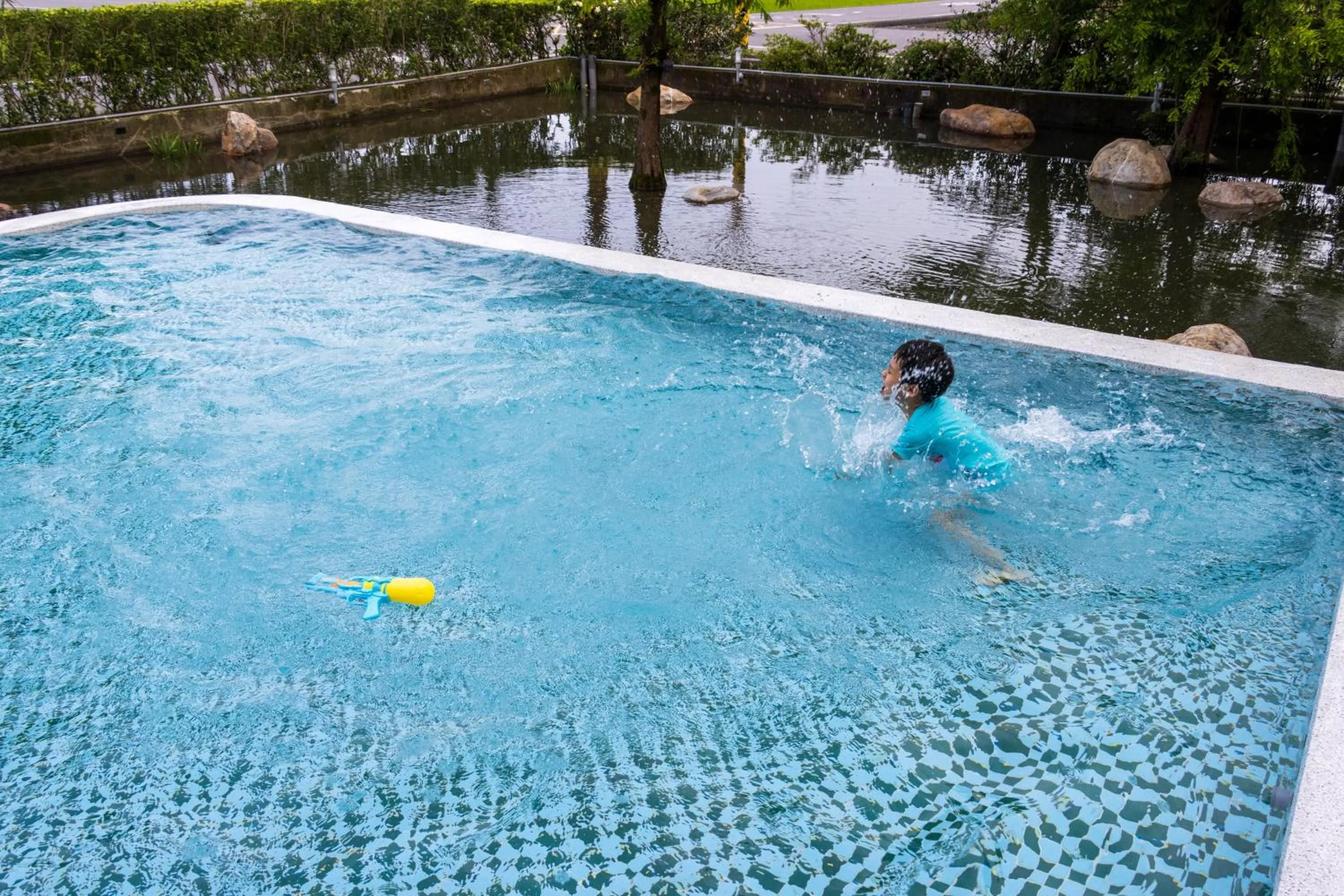 Swimming pool in Island Sunrise