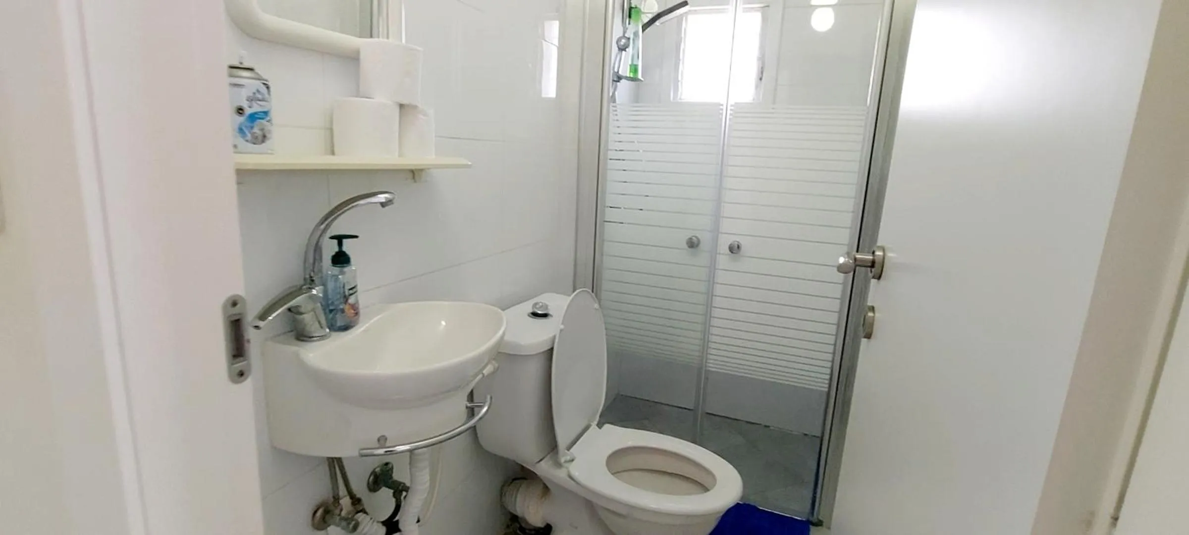 Shower in 612 apartment on the beach
