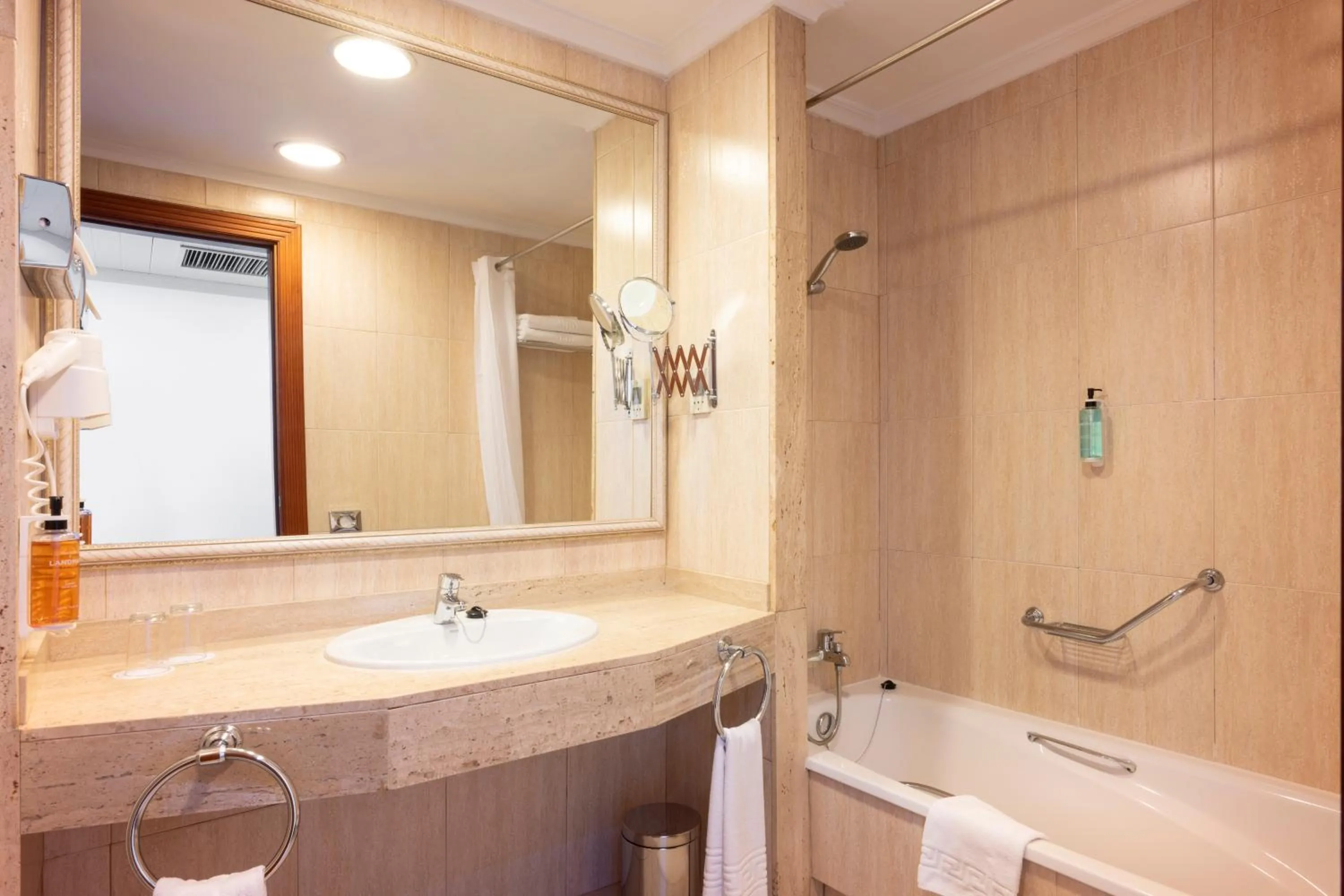 Bathroom in Landmar Playa La Arena