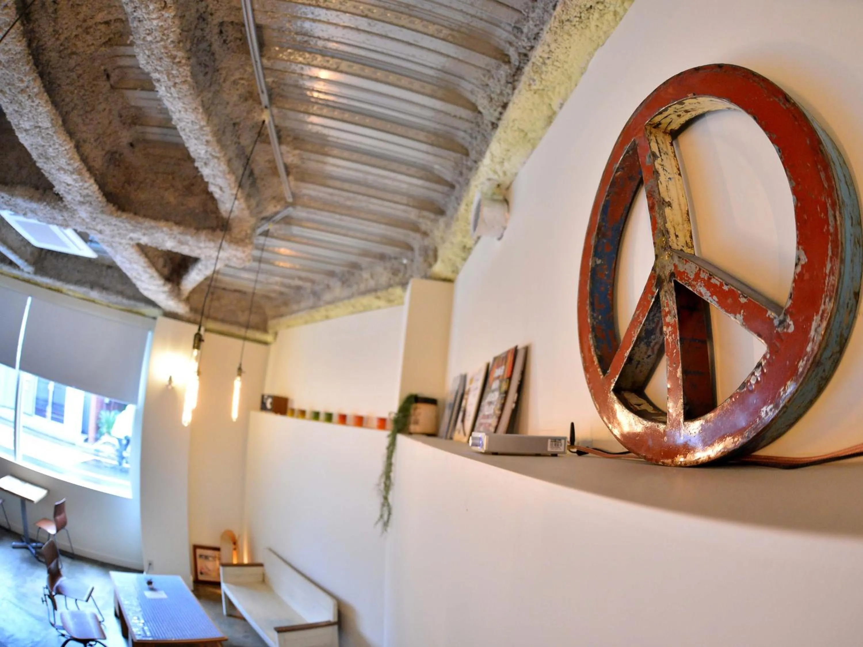 Day in almond hostel & cafe Shibuya