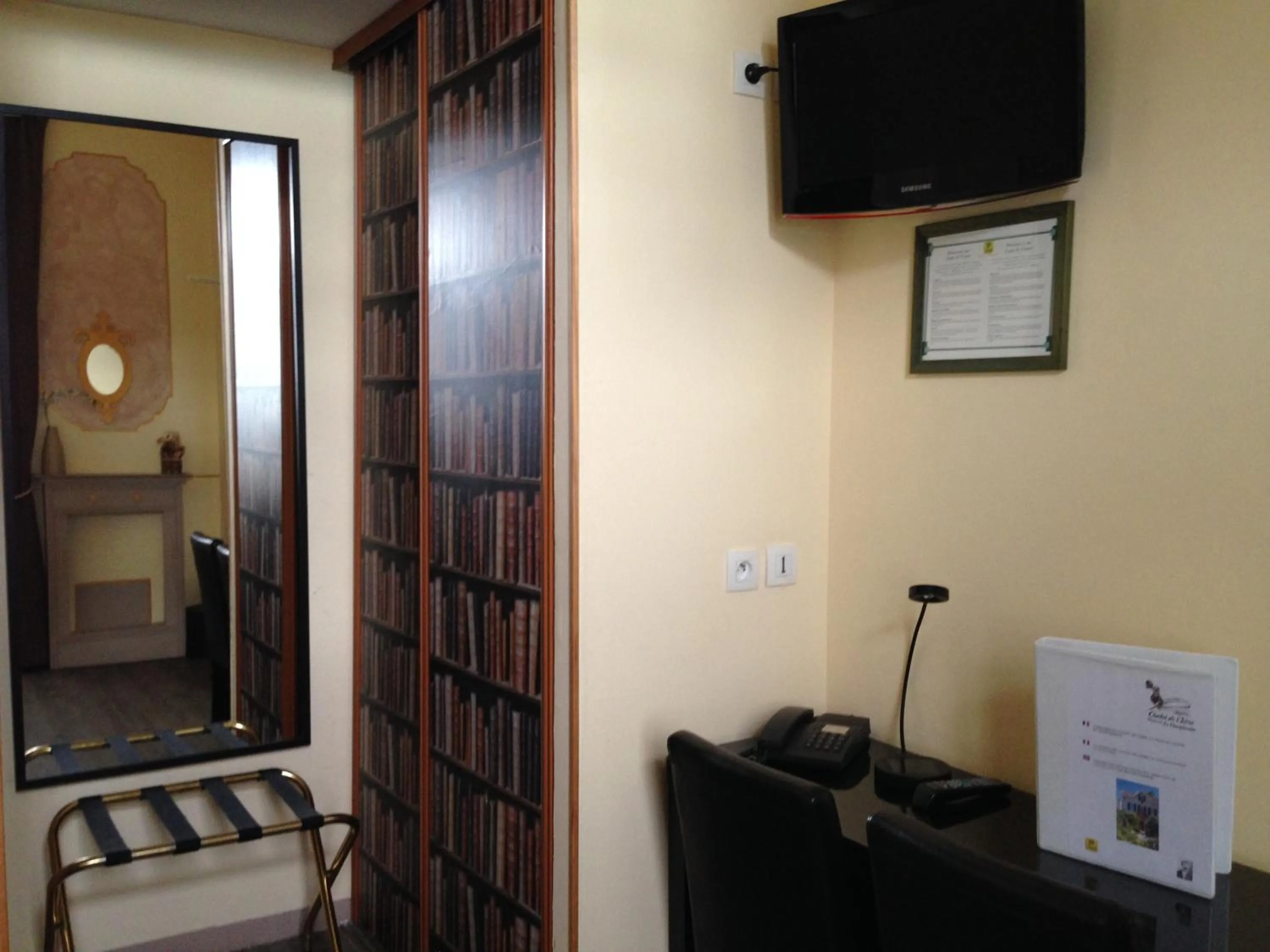 Decorative detail in Hotel Chalet De L'isere