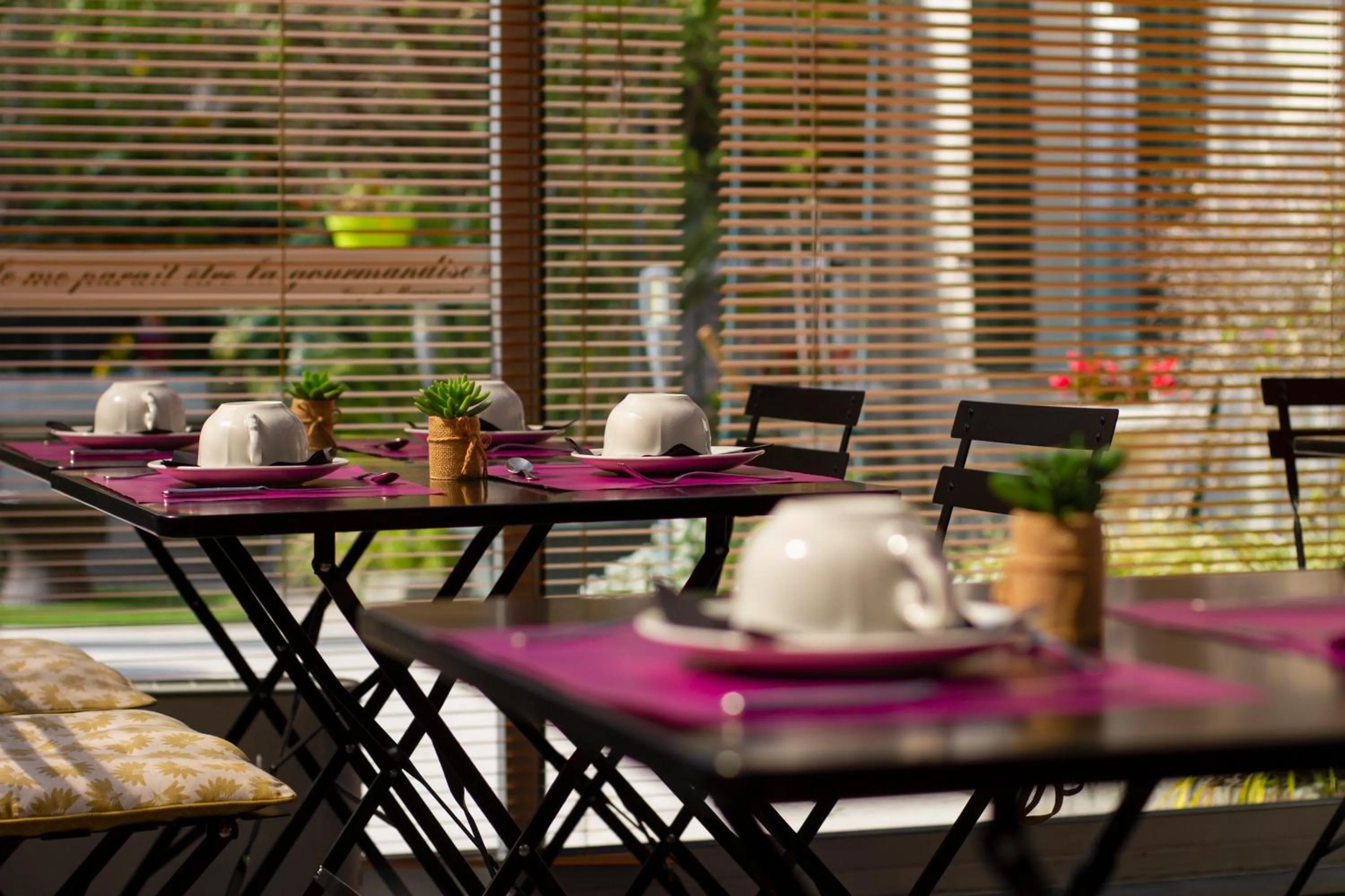 Breakfast in Hotel Chalet De L'isere