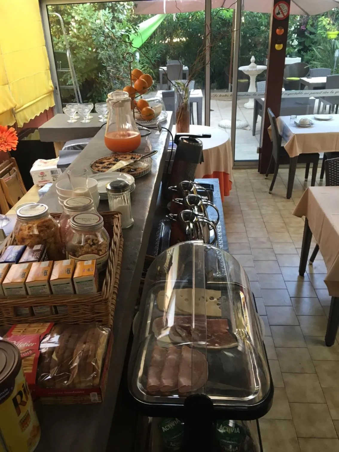 Buffet breakfast in Hotel Chalet De L'isere