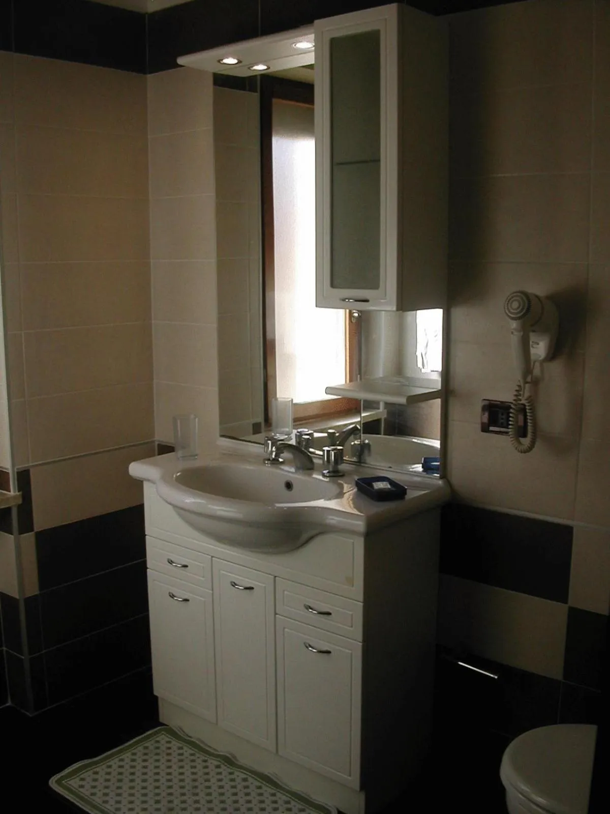 Bathroom in Residence Royal