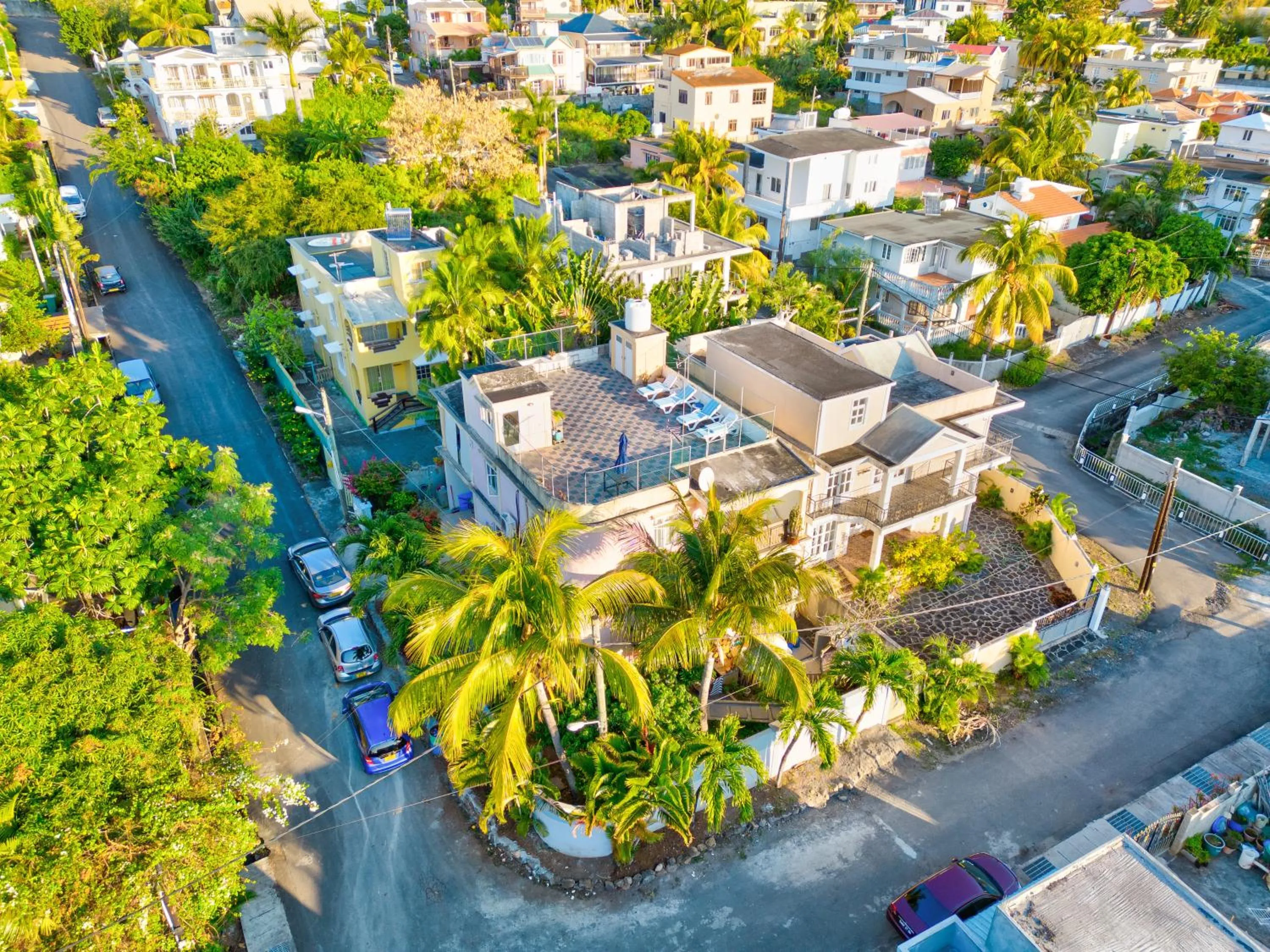 Property building in Flo Villa