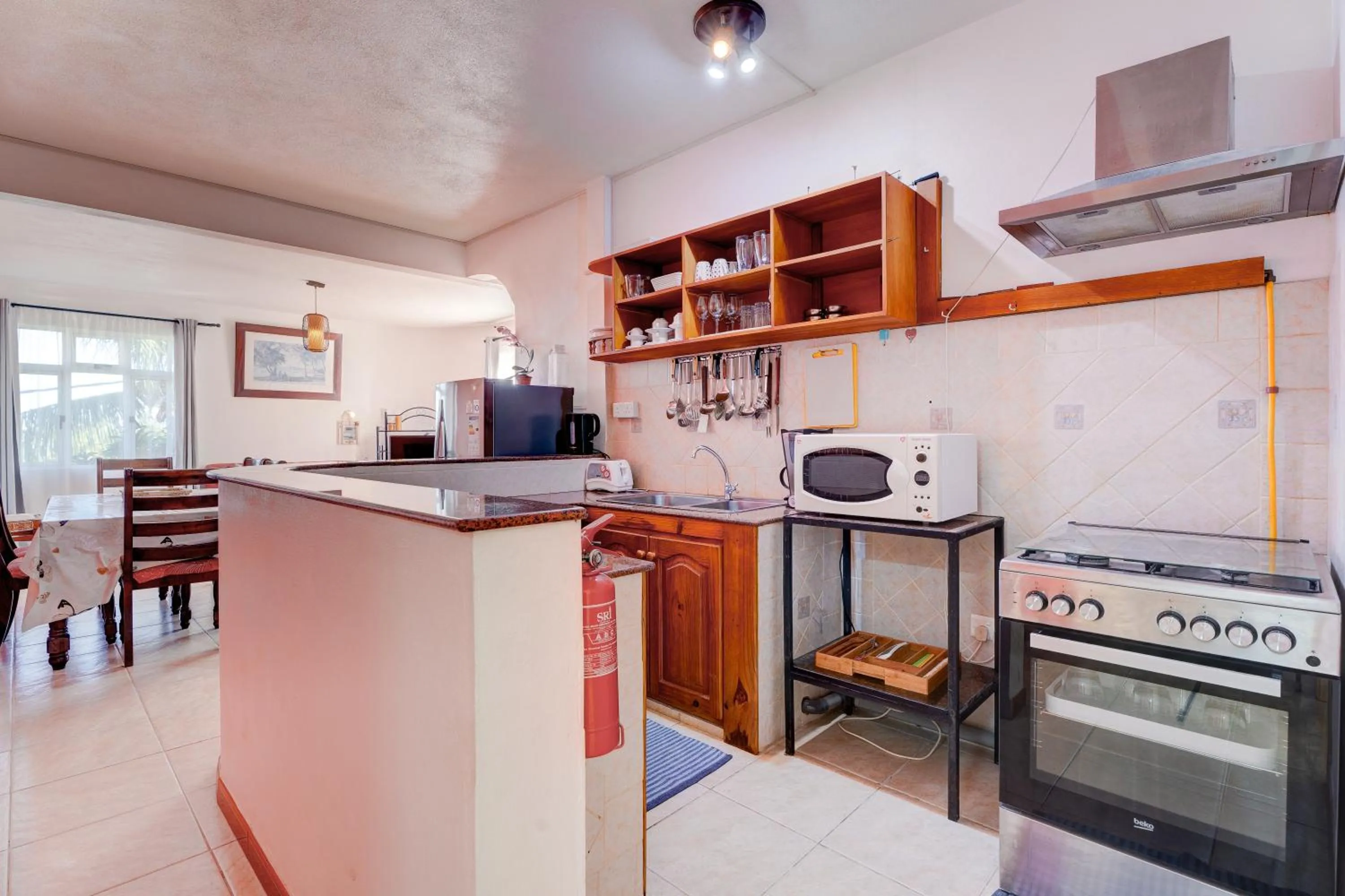 Kitchen or kitchenette in Flo Villa