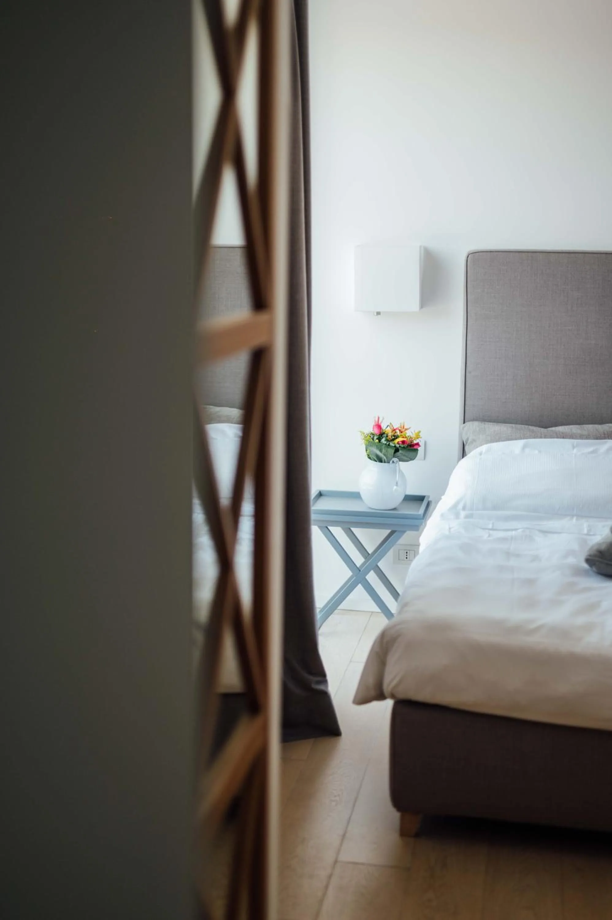 Decorative detail, Bed in Al Pescatore - B&B