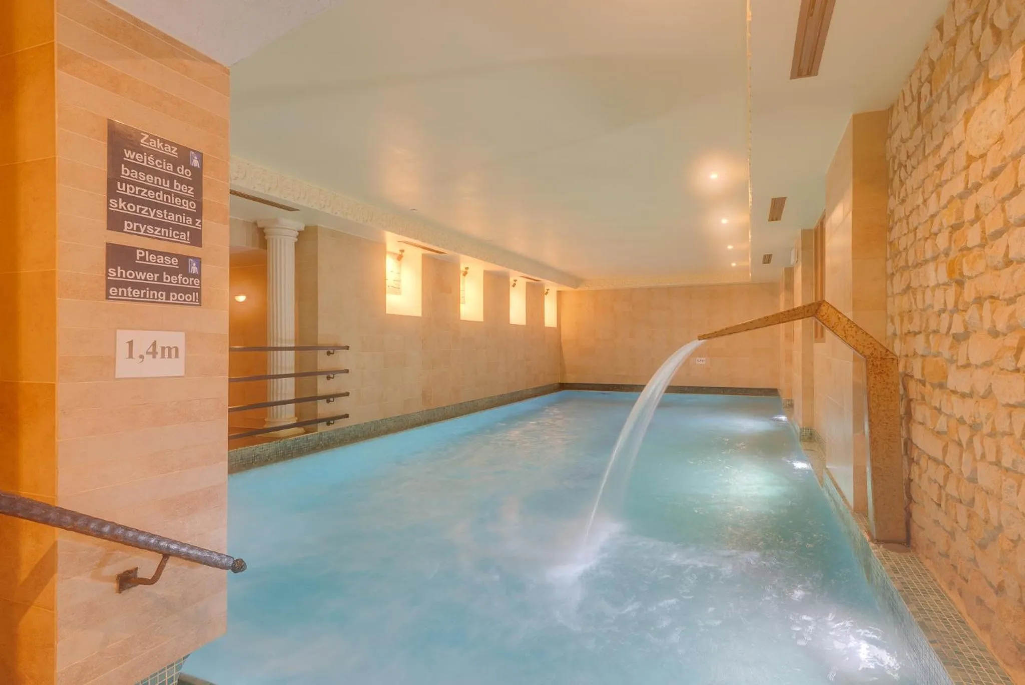 Swimming pool in Hotel Diament Bella Notte Katowice - Chorzów