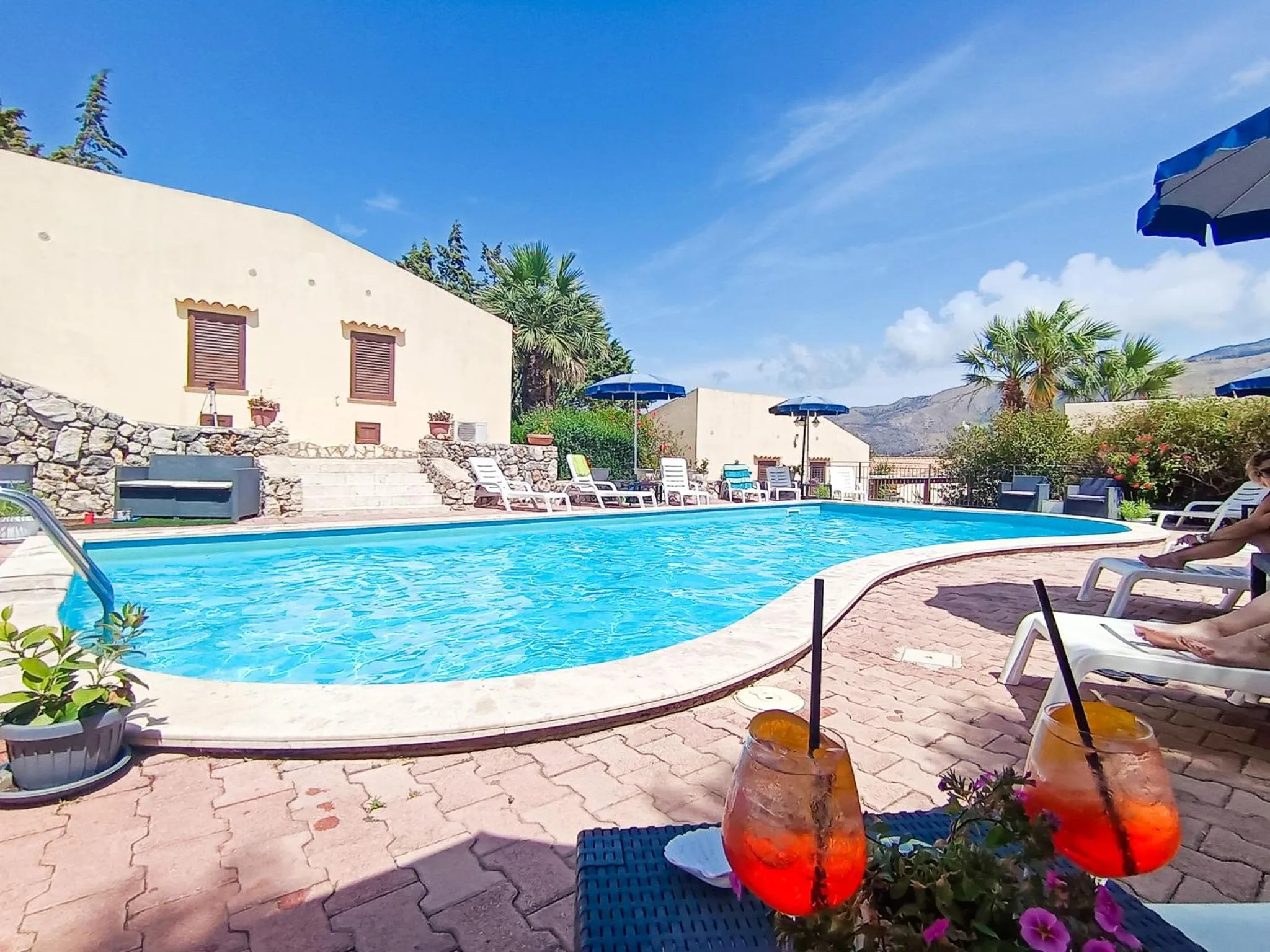 Swimming pool in Hotel Grotticelli