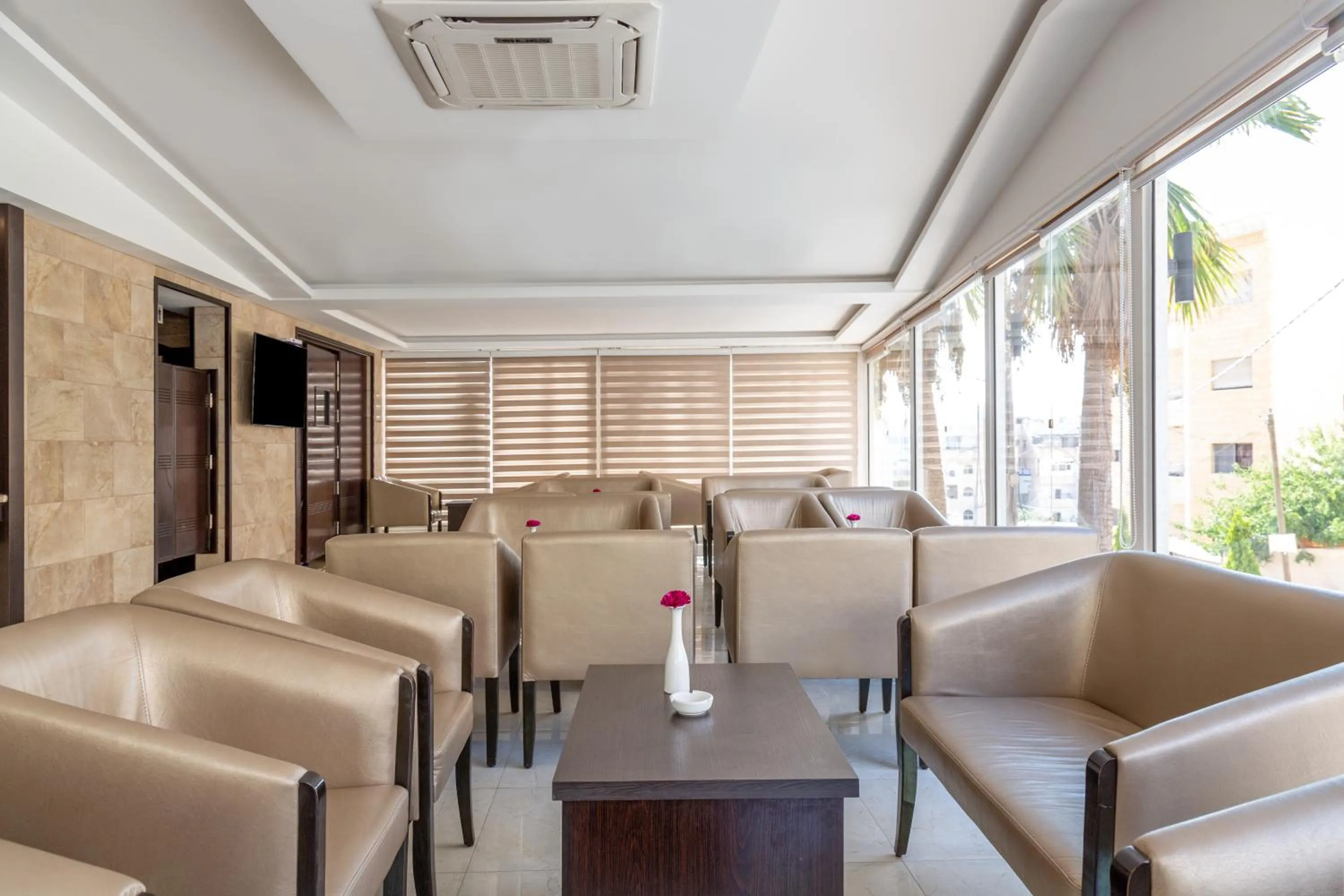 Living room in 360 Hotel By FHM