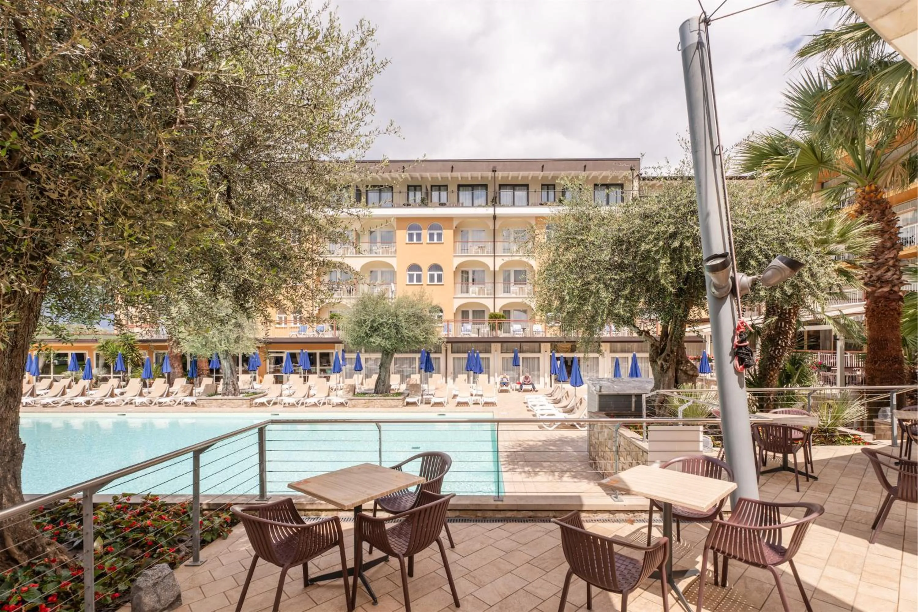 Property building in Majestic Palace