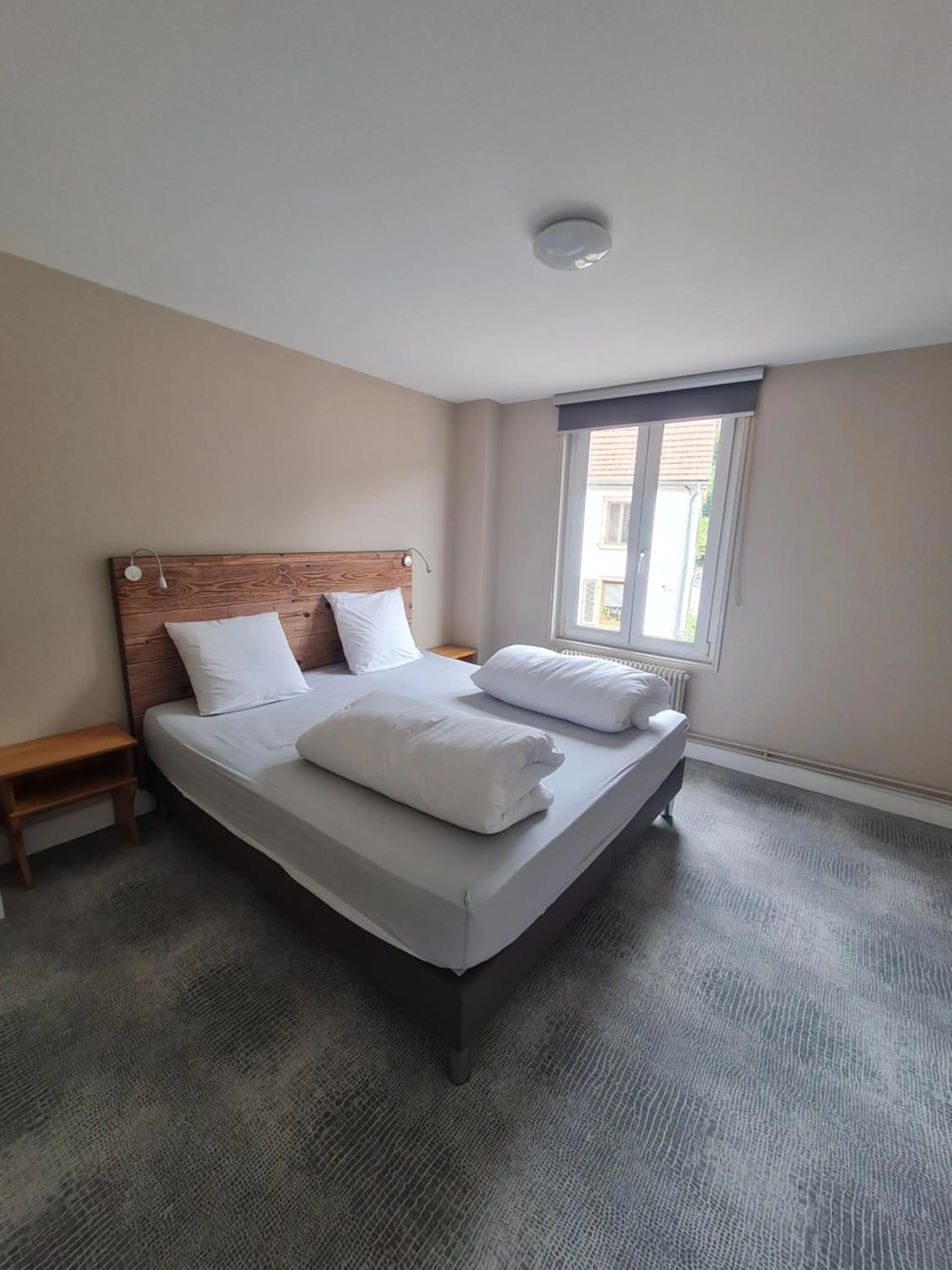 Bed in Hôtel Restaurant Valneige