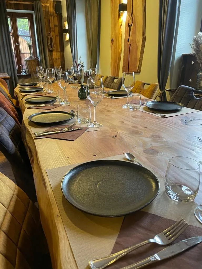 Restaurant/places to eat in Hôtel Restaurant Valneige