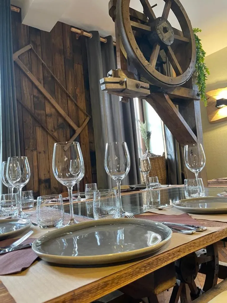 Restaurant/places to eat in Hôtel Restaurant Valneige