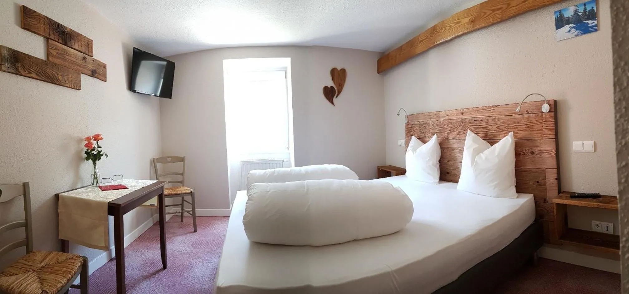 Bed in Hôtel Restaurant Valneige