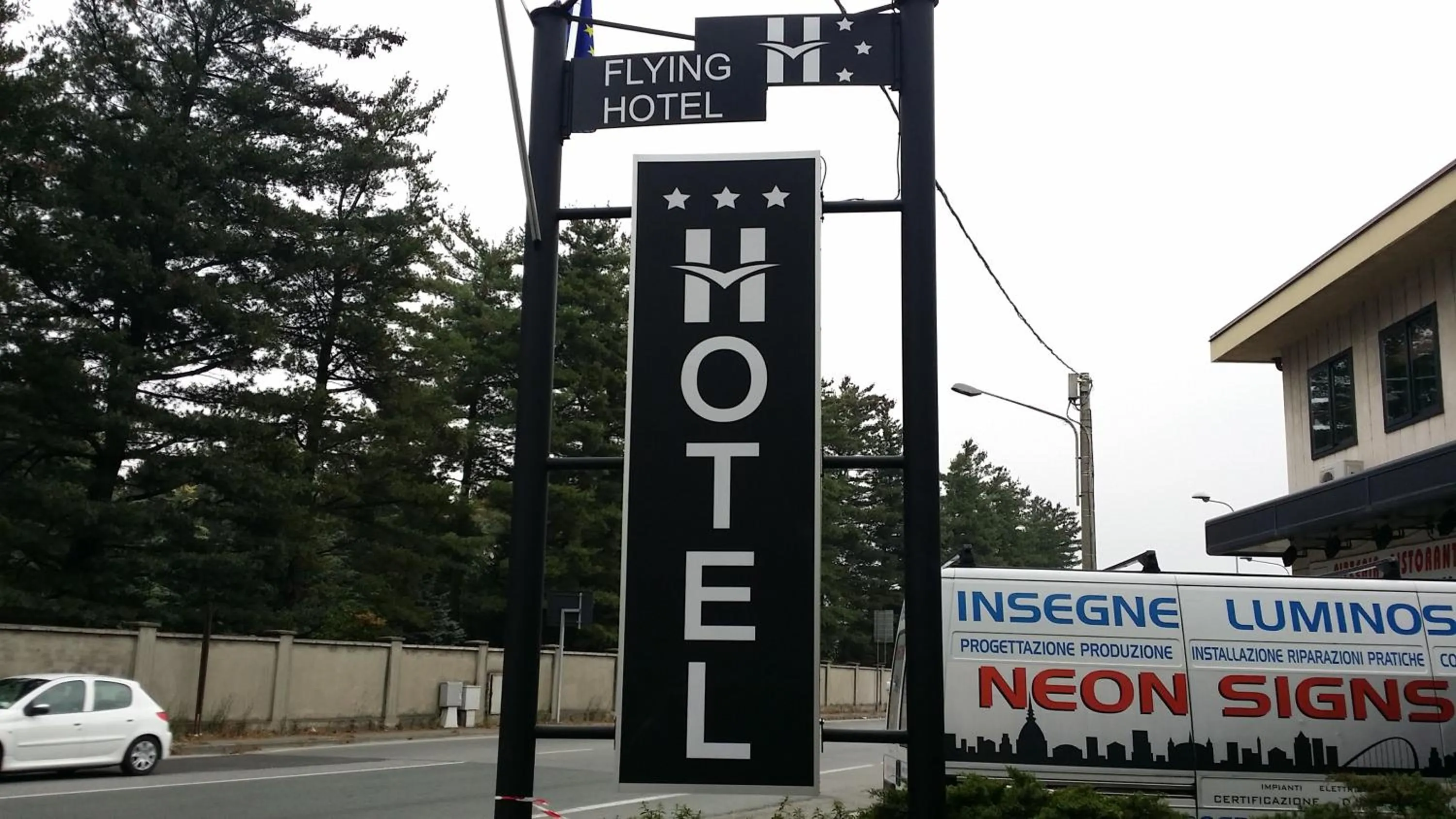 Facade/entrance in Flying Hotel