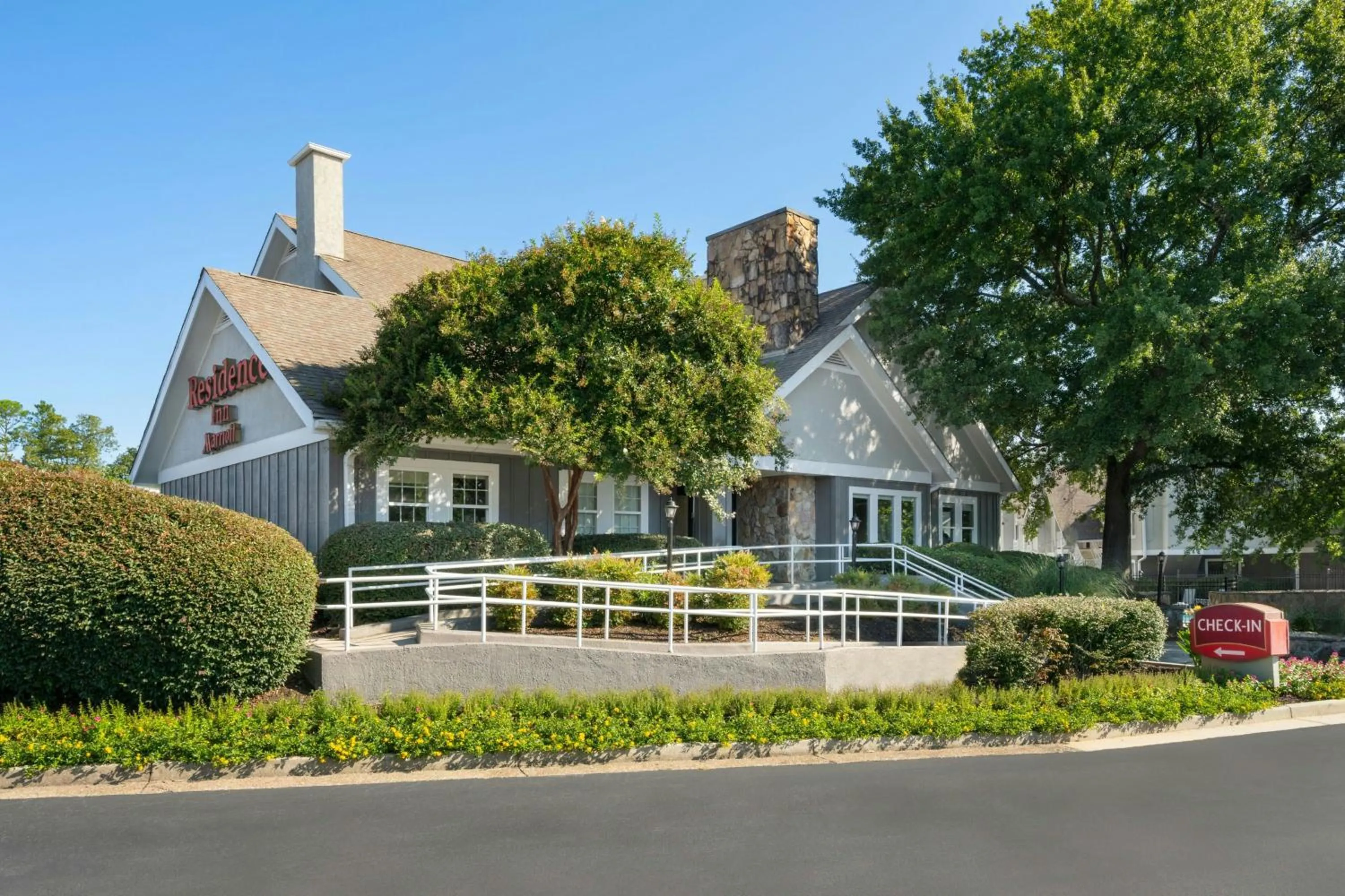 Property building in Residence Inn by Marriott Atlanta Cumberland/Galleria