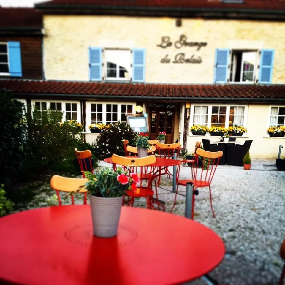 Logis Hotel Restaurant La Grange Du Relais