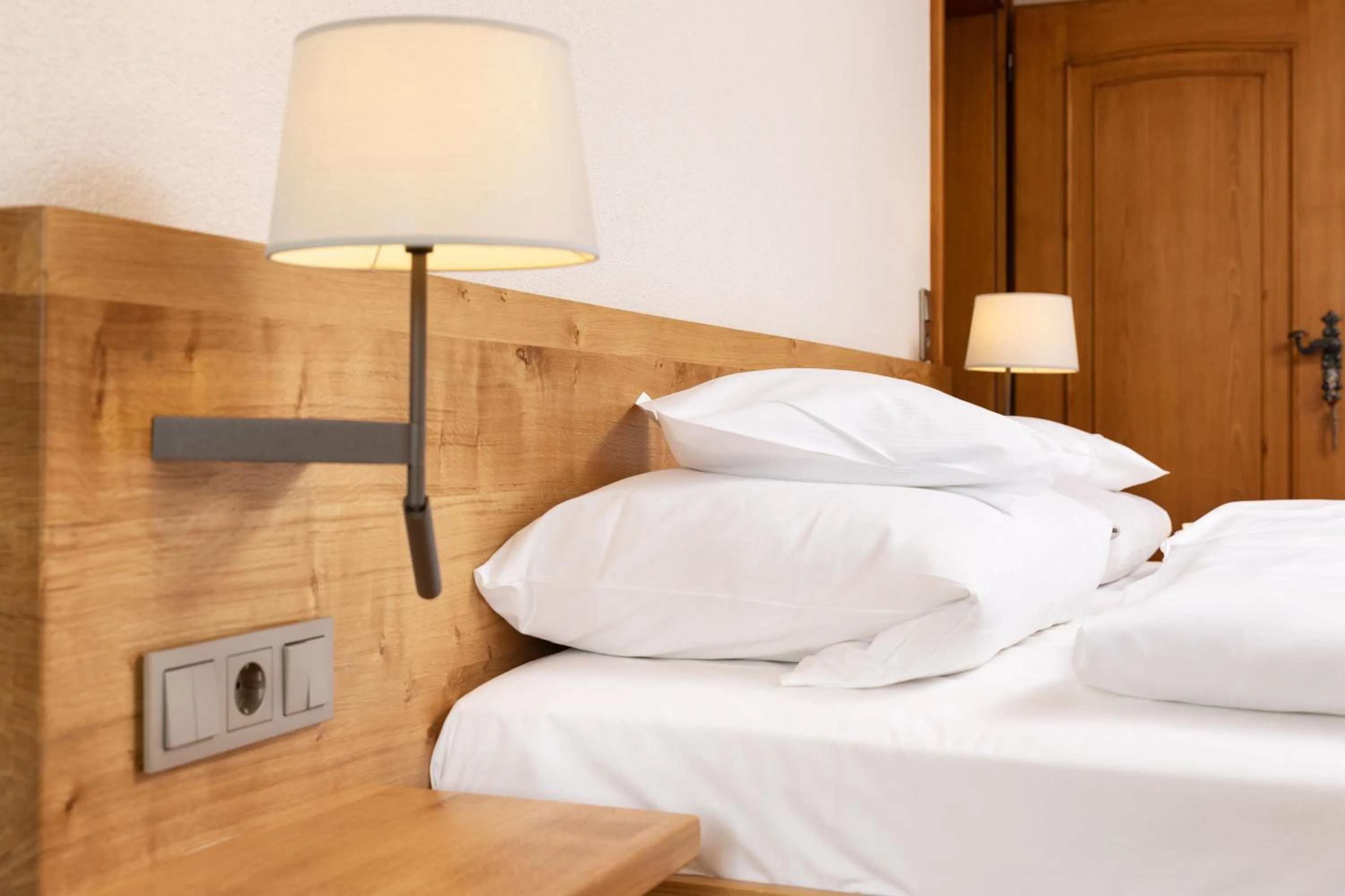 Bed in Hotel Gasthaus Adler