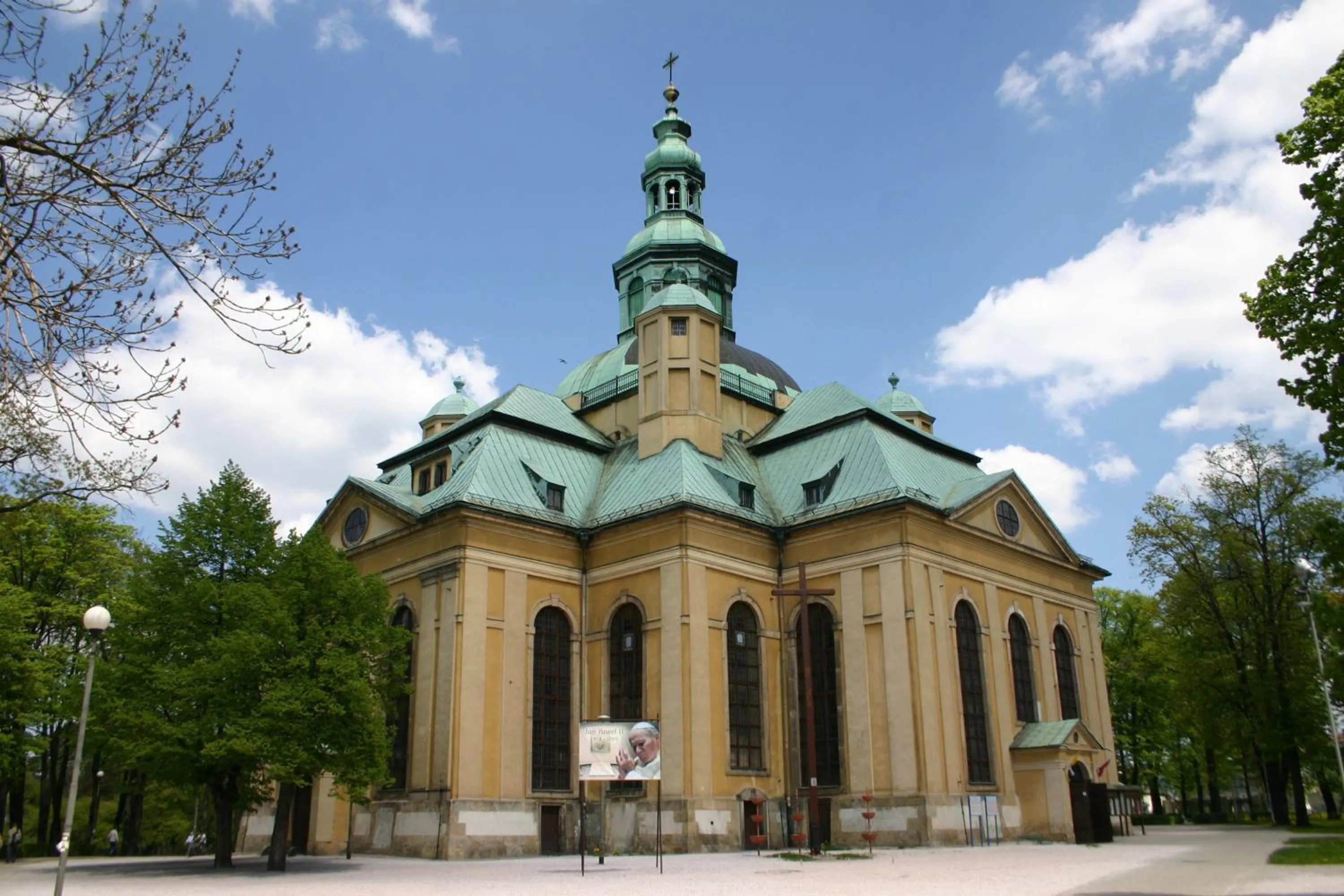 Nearby landmark in Europa