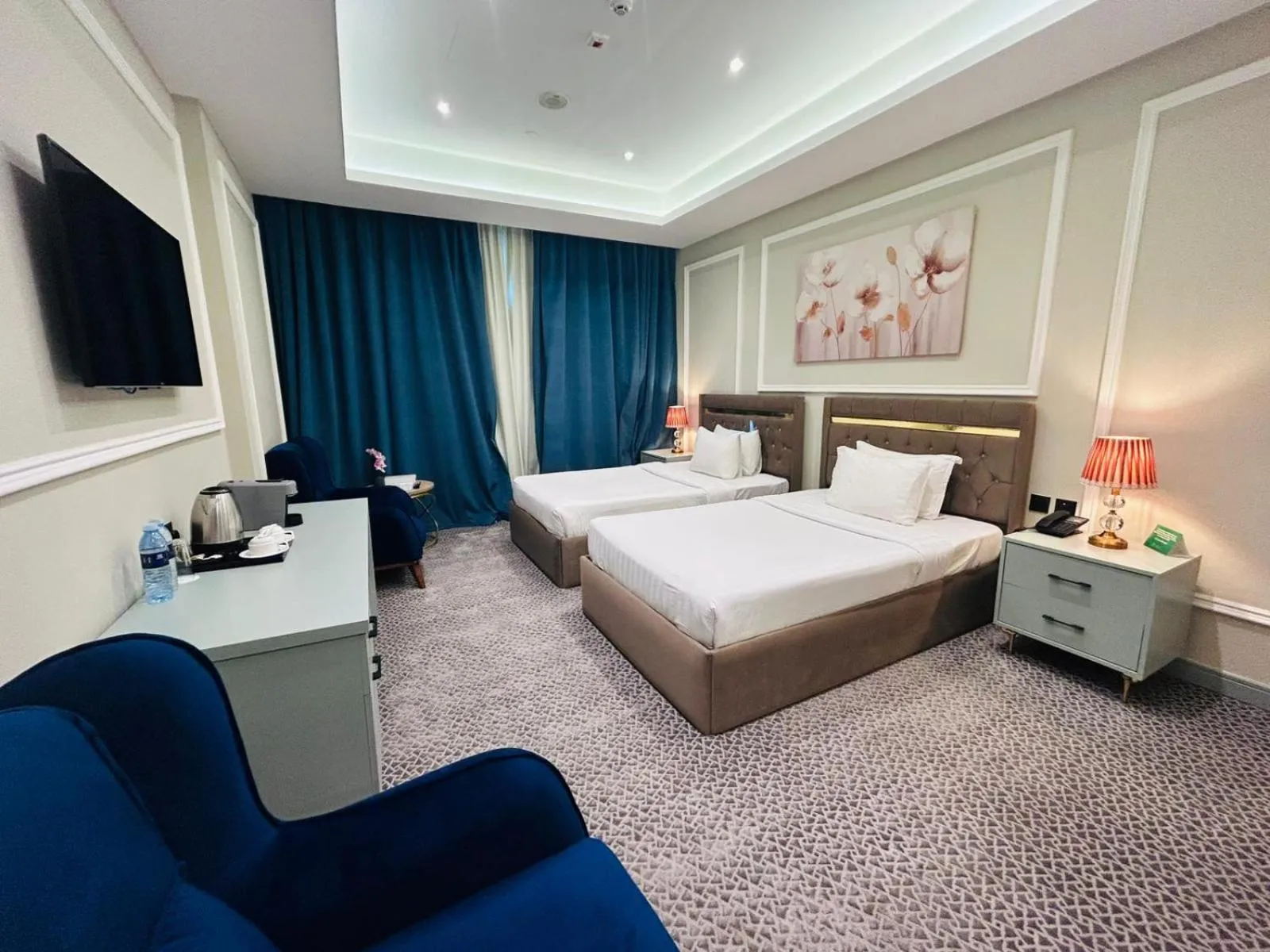 Bed in Al Mansour Plaza Hotel