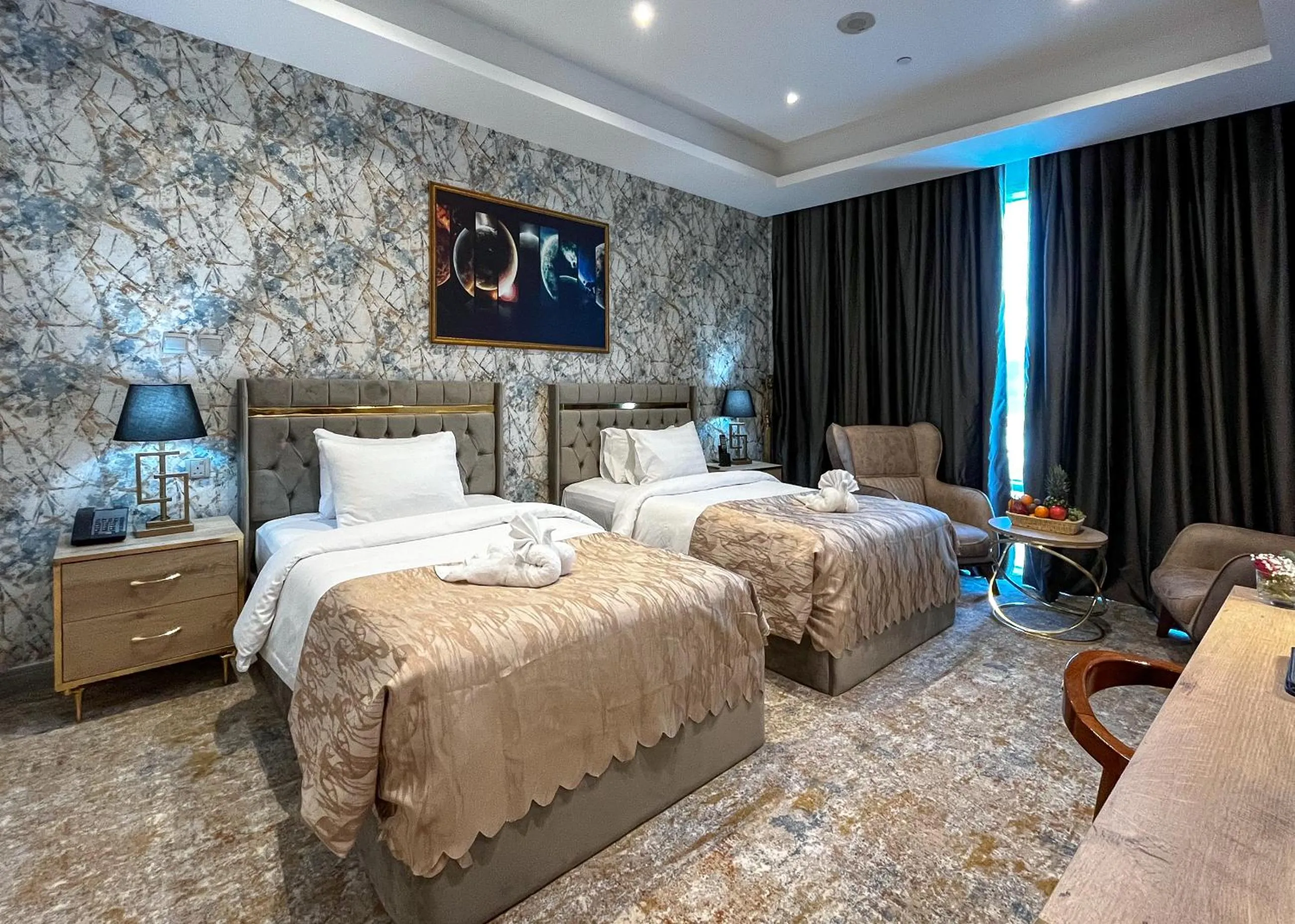 Bed in Al Mansour Plaza Hotel