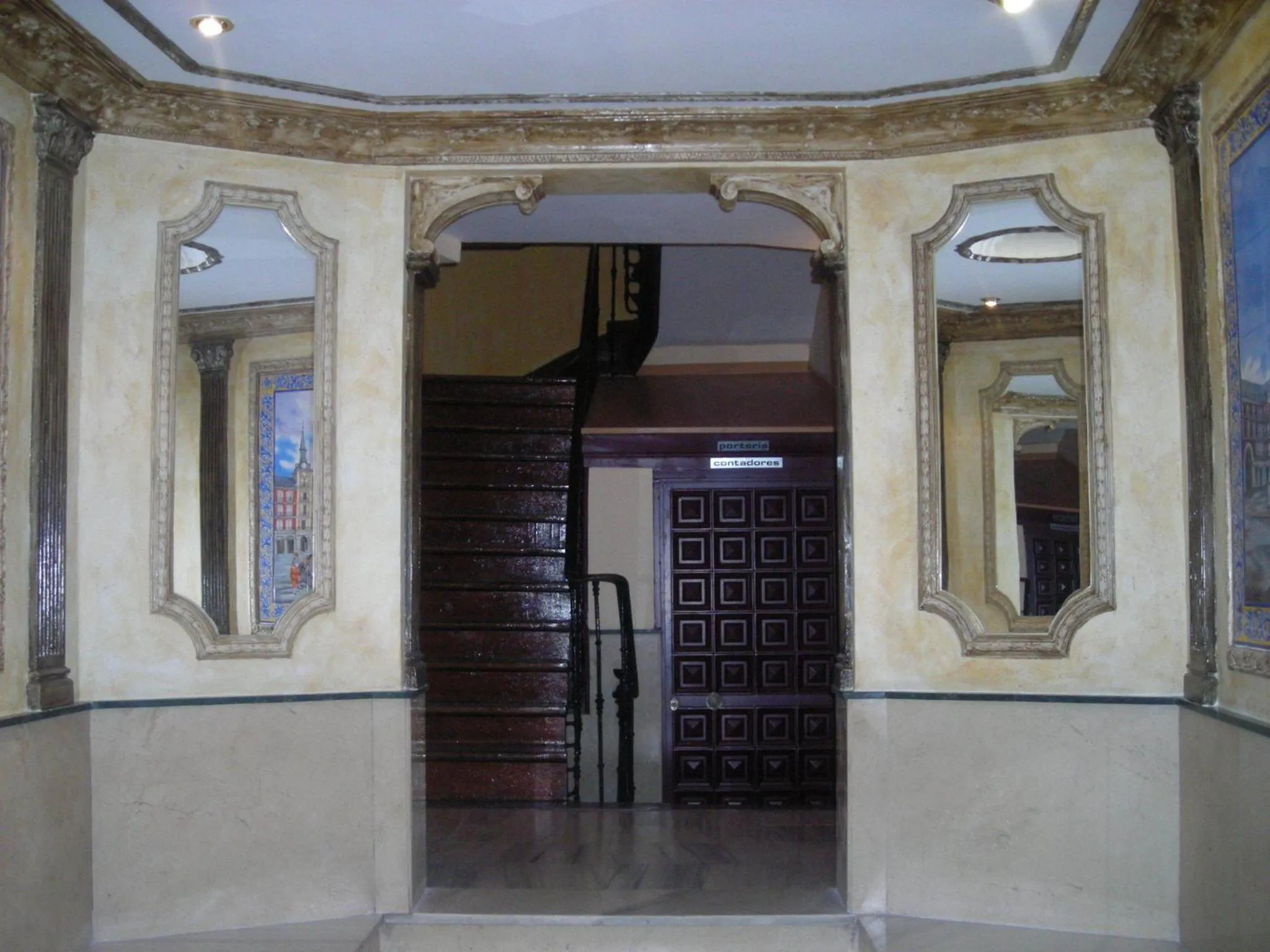 Decorative detail in Hostal Comercial