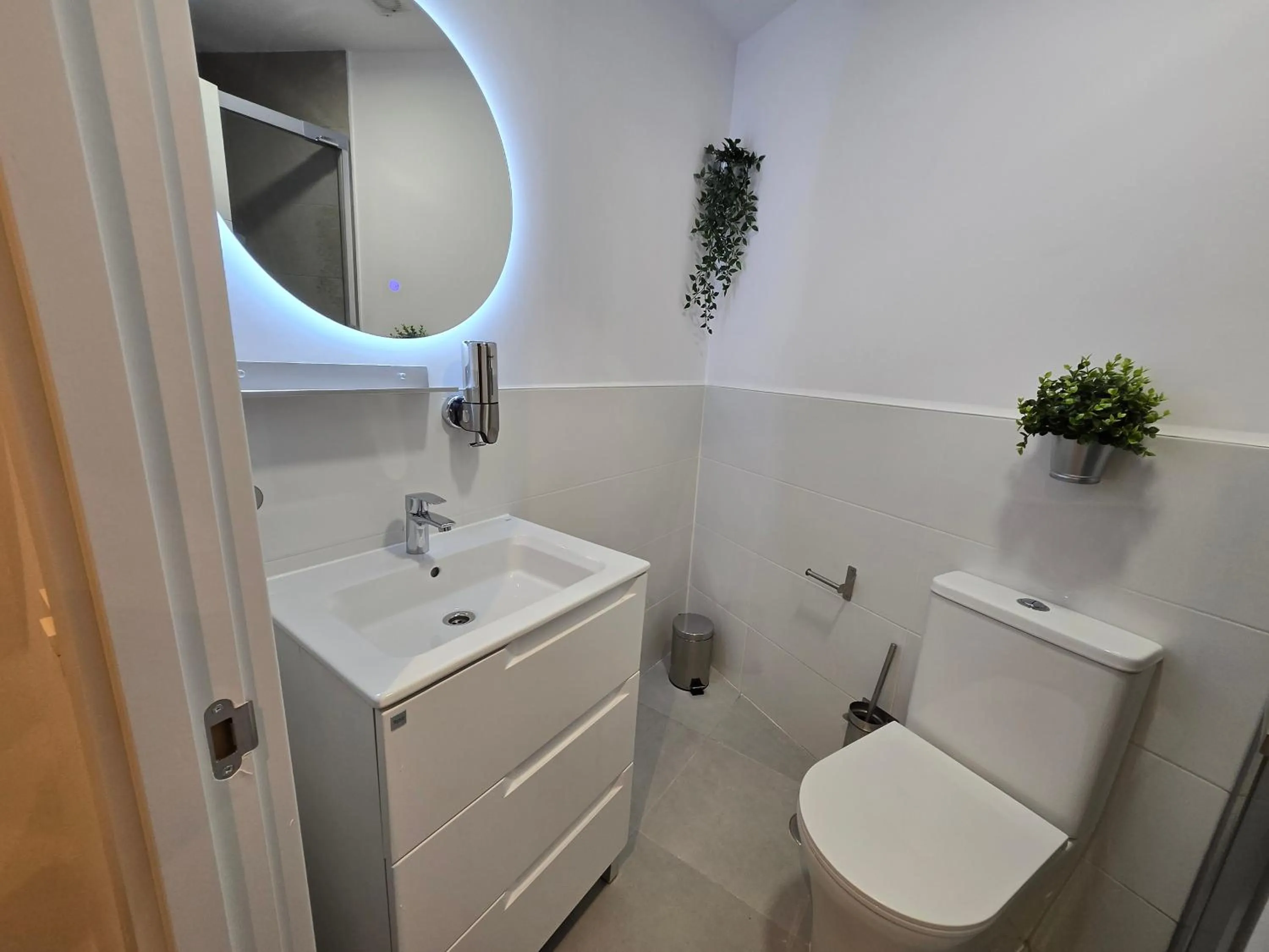 Bathroom in Hostal Comercial