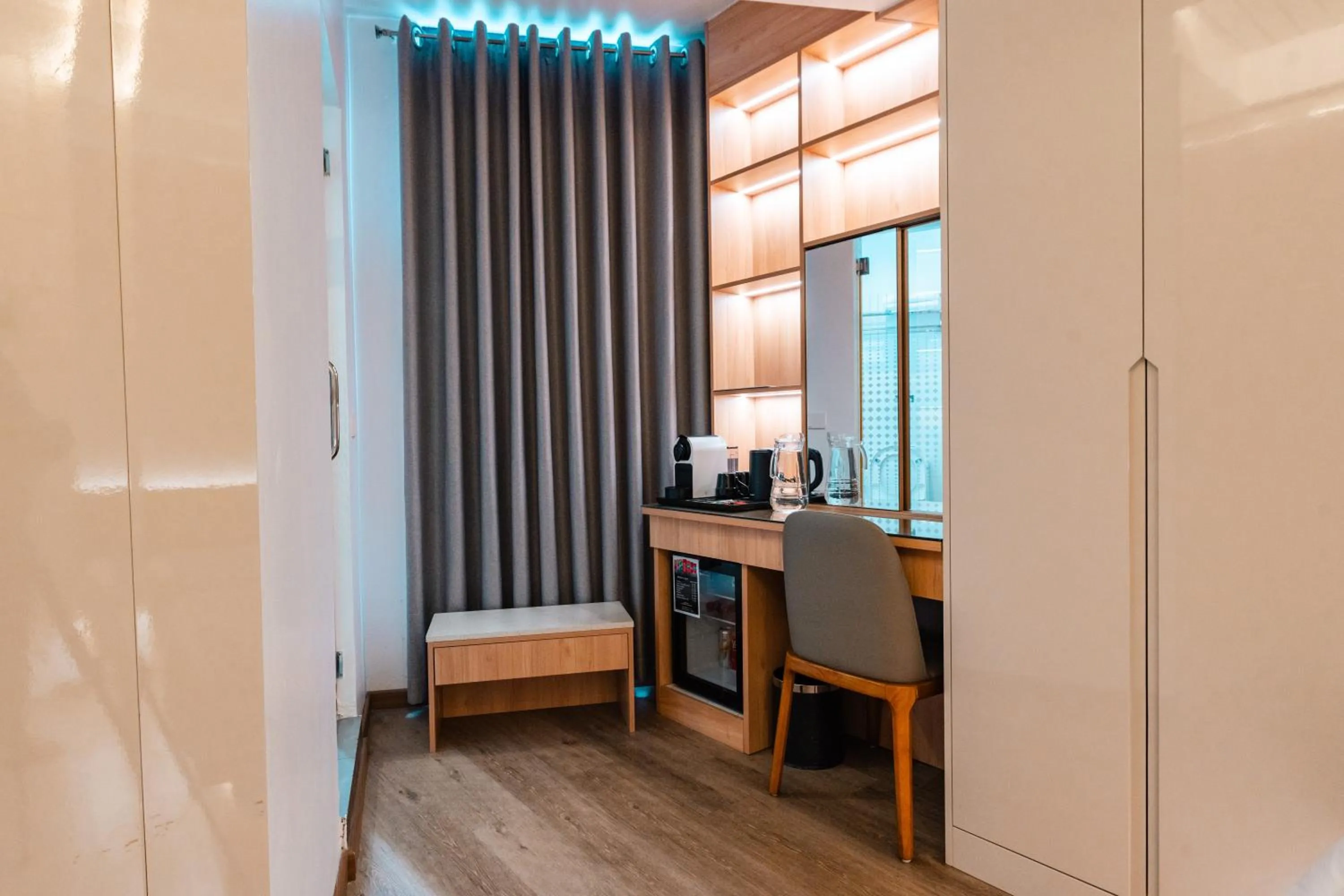 Off site in Hotel Star Shell